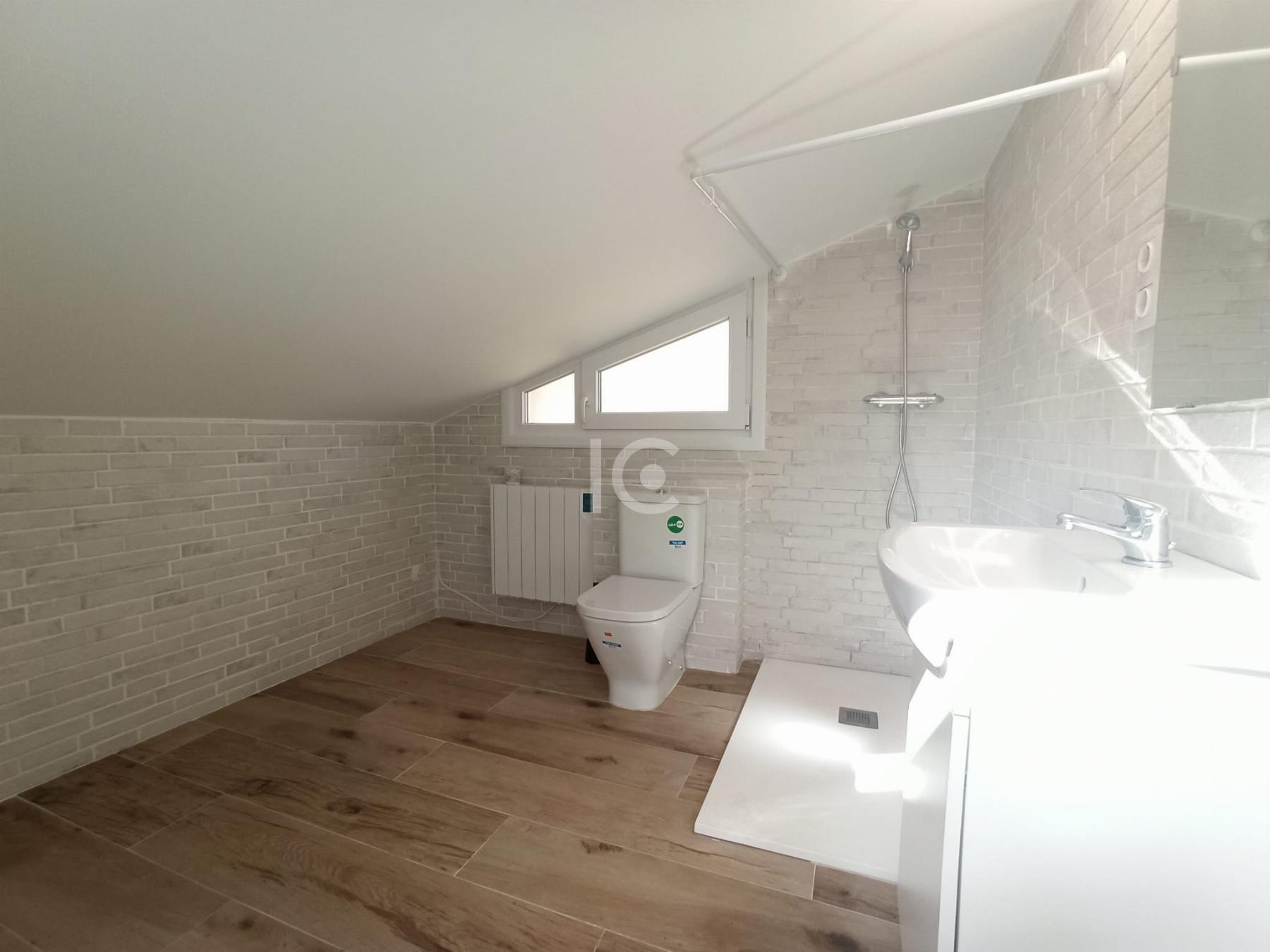 For sale of house in Berango