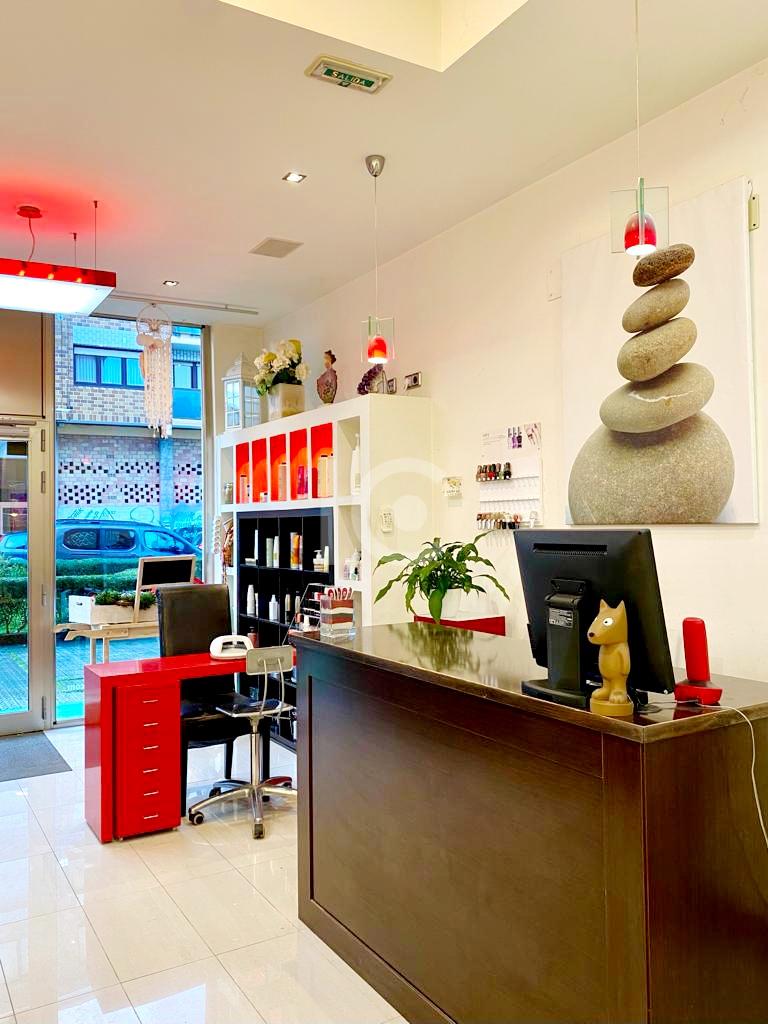 For sale of commercial in Sopelana