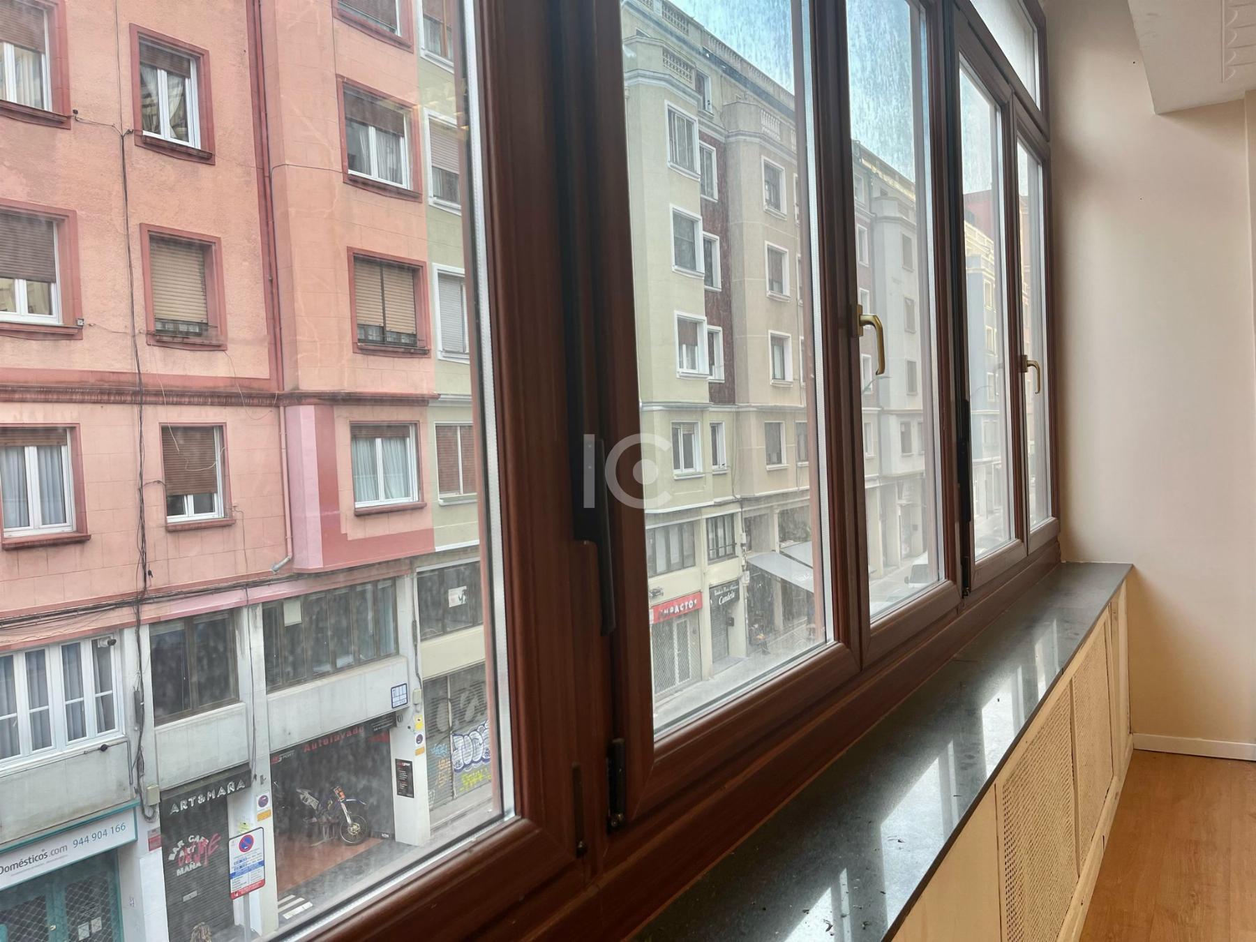 For rent of office in Bilbao