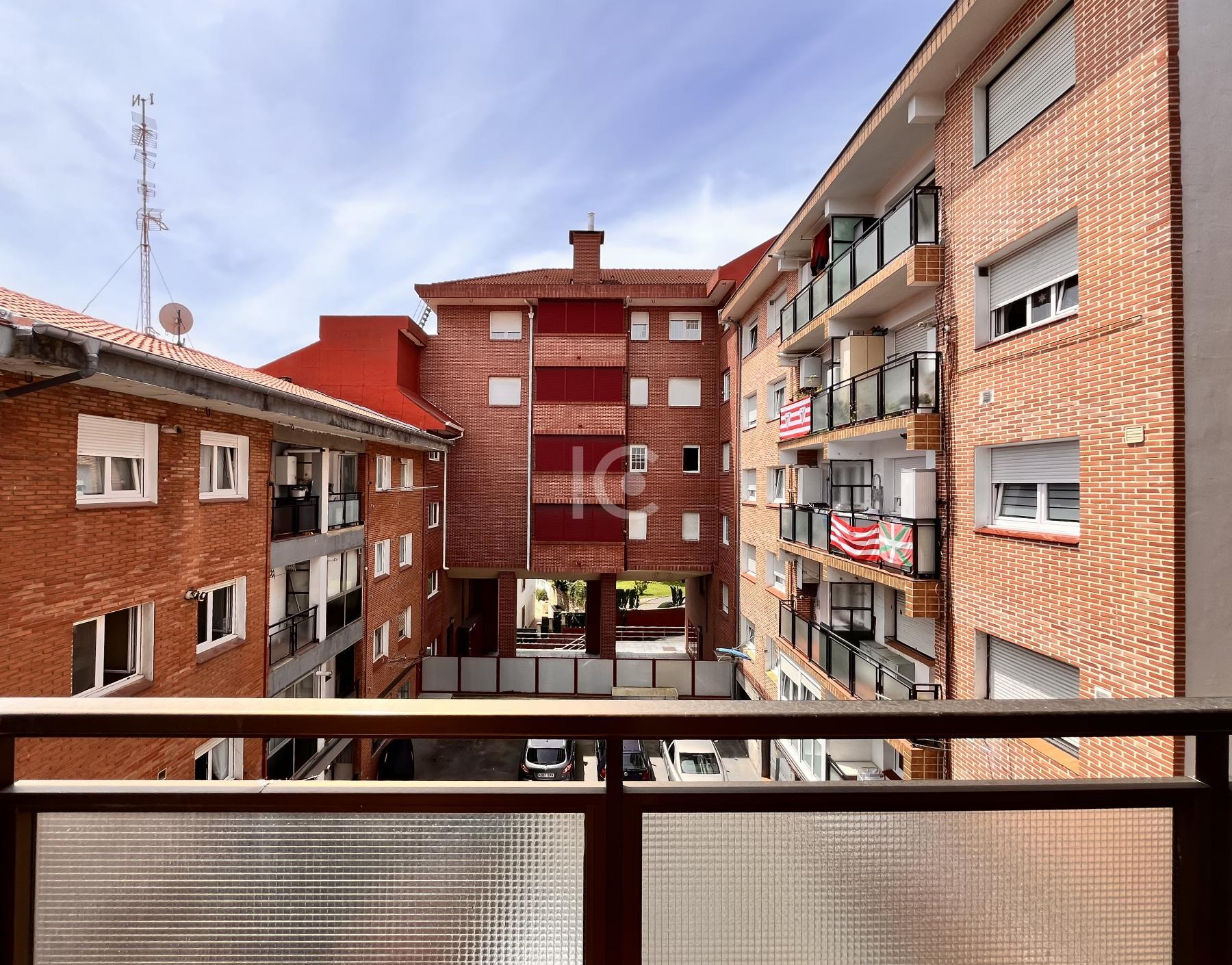For sale of flat in Berango