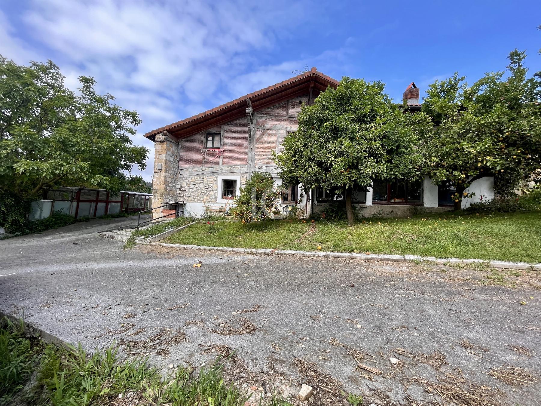 For sale of chalet in Berango