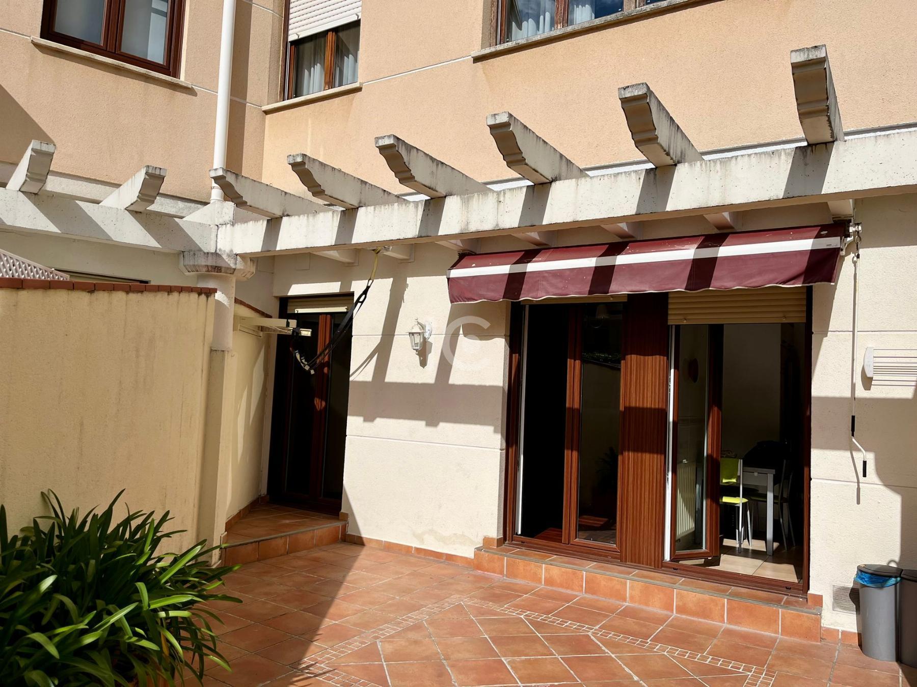 For sale of duplex in Getxo