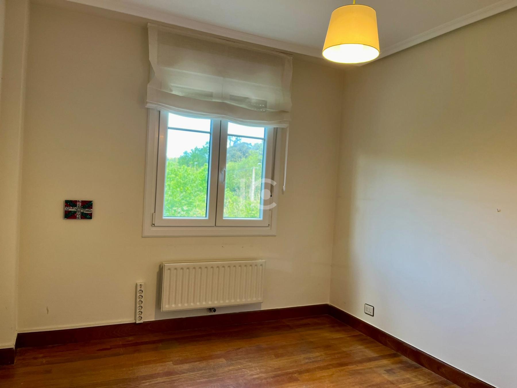 For sale of duplex in Getxo