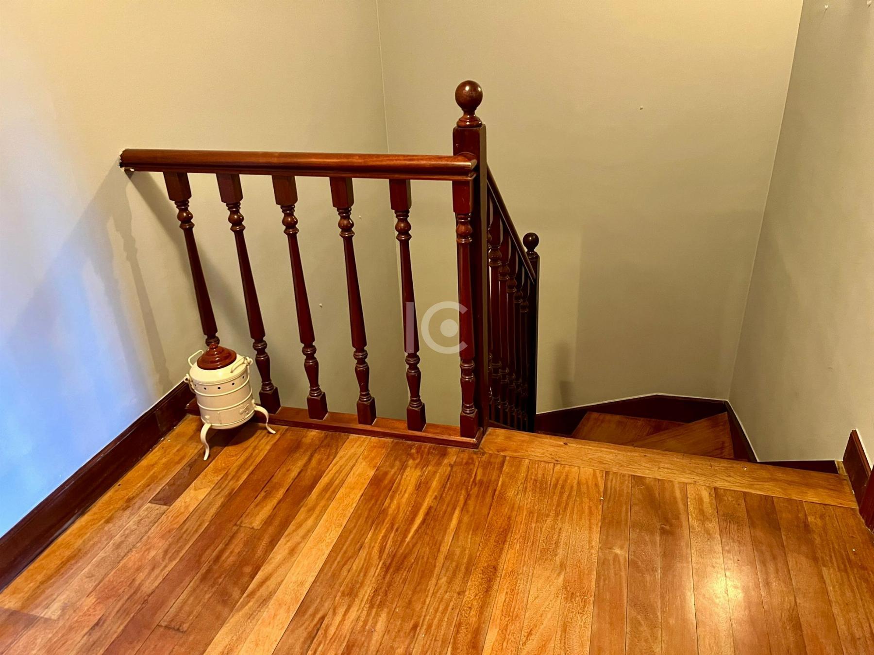 For sale of duplex in Getxo