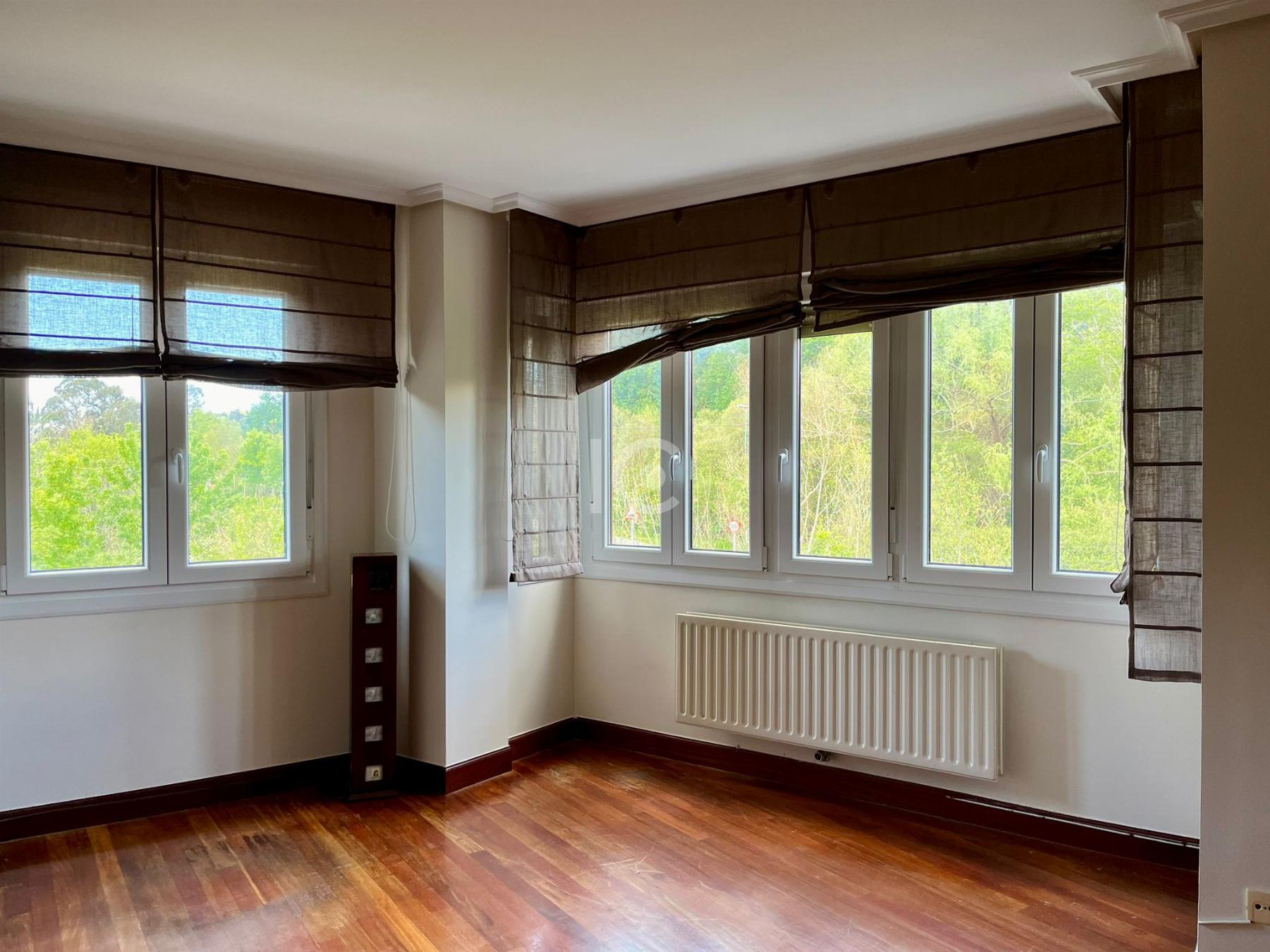 For sale of duplex in Getxo