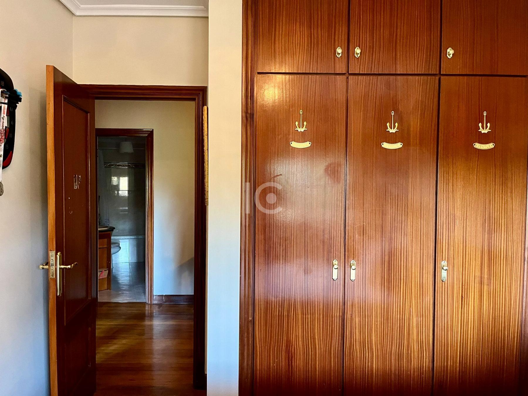 For sale of duplex in Getxo