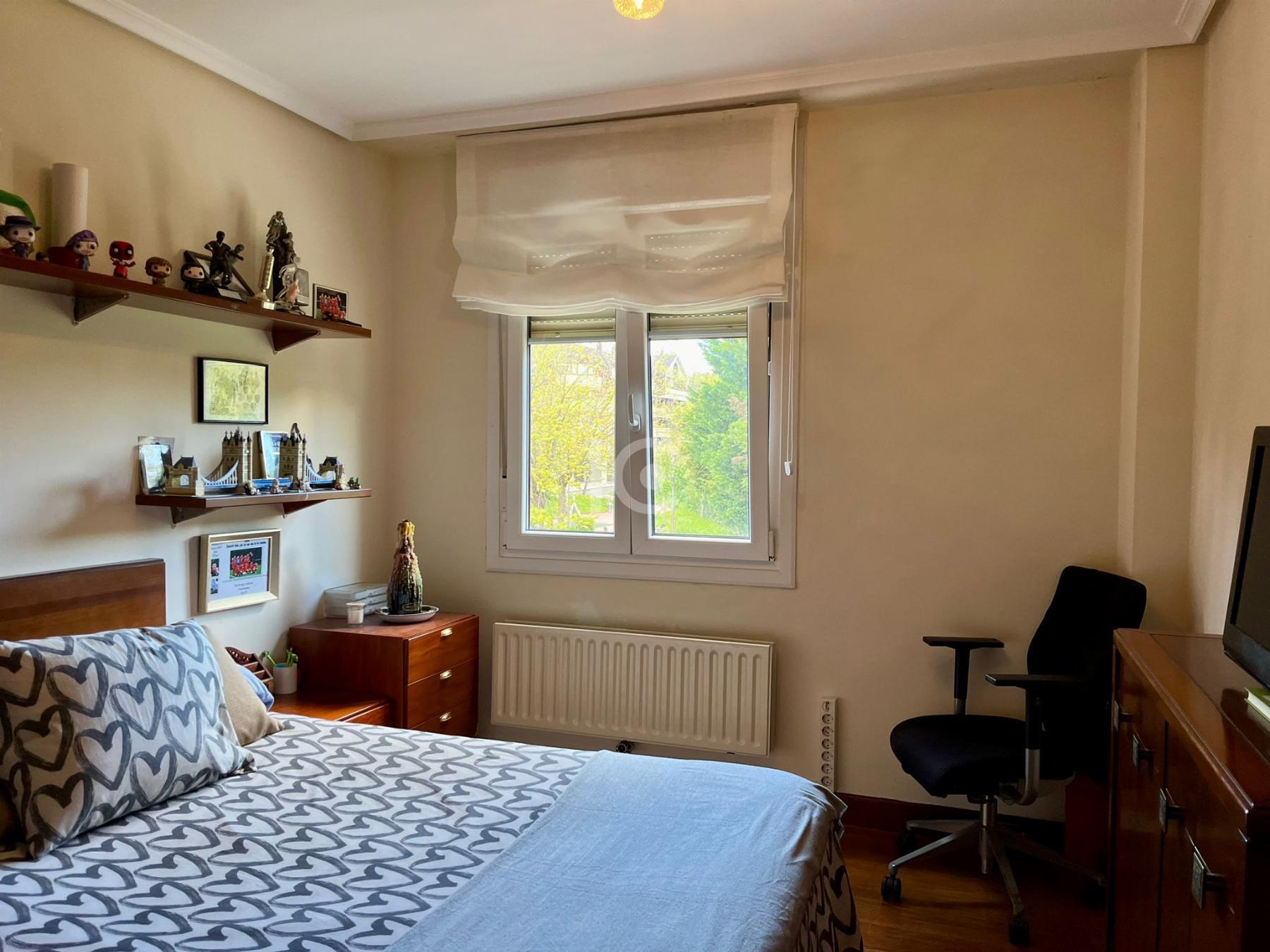 For sale of duplex in Getxo