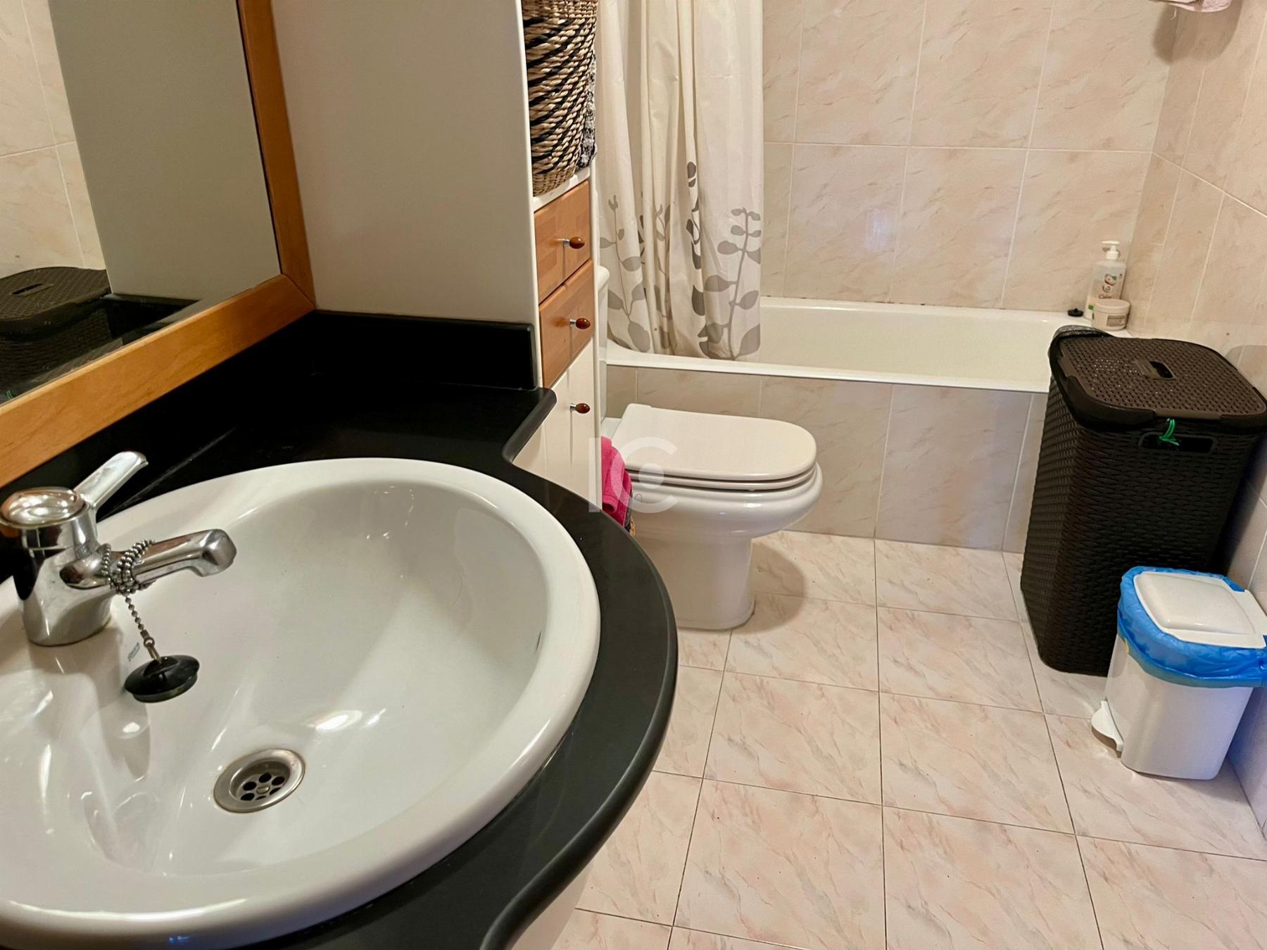For sale of duplex in Getxo