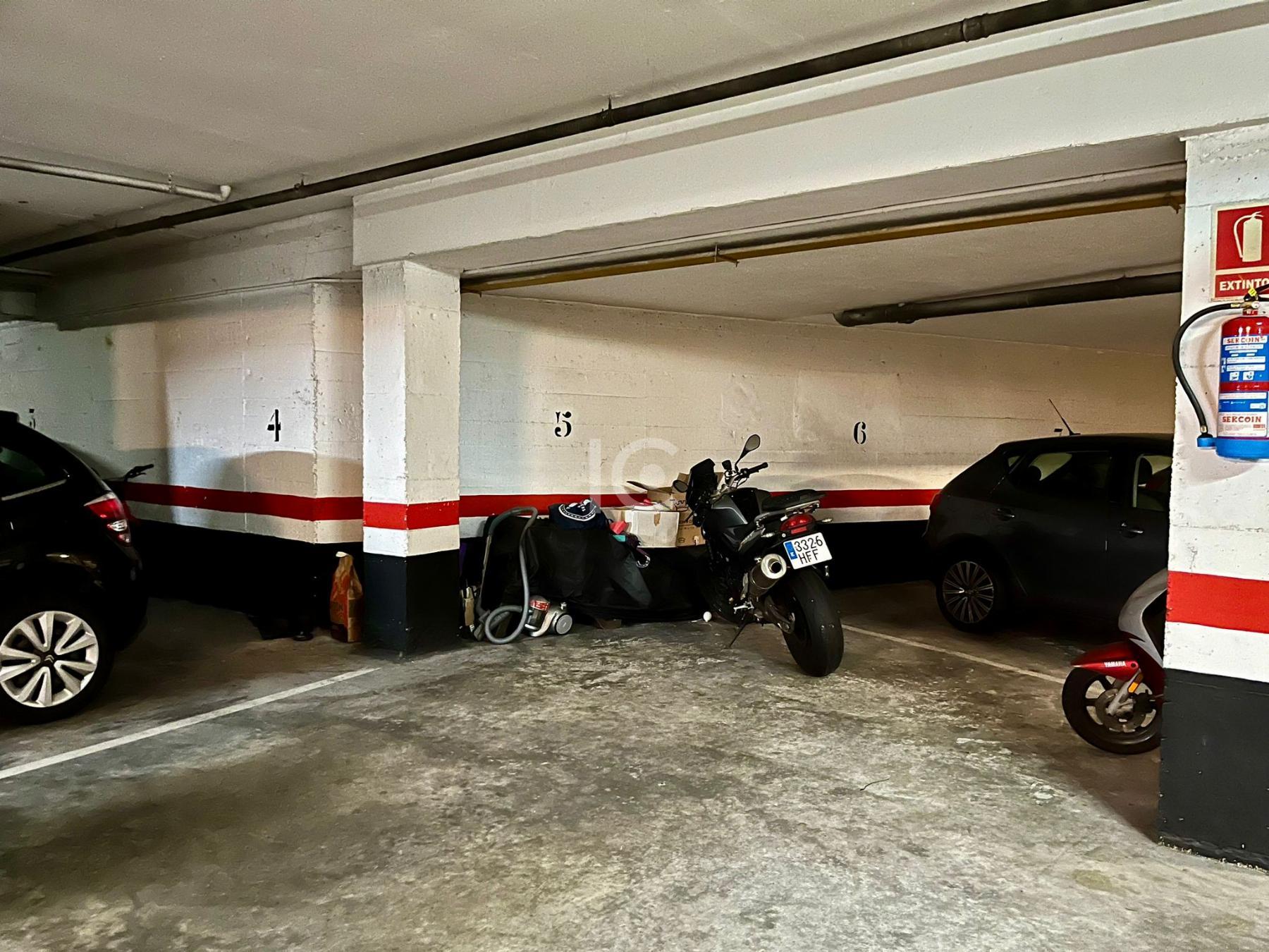 For sale of duplex in Getxo