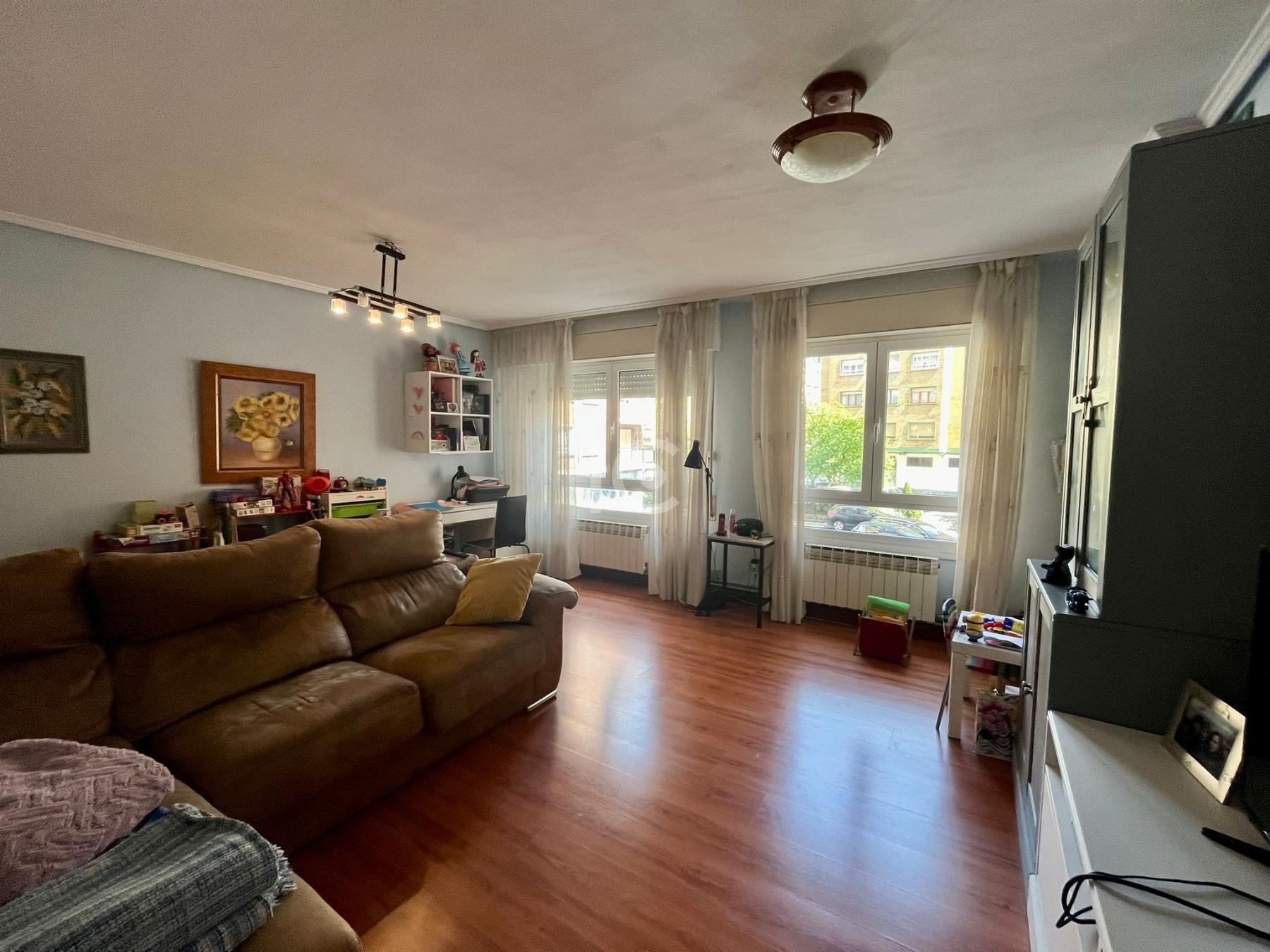 For sale of flat in Leioa