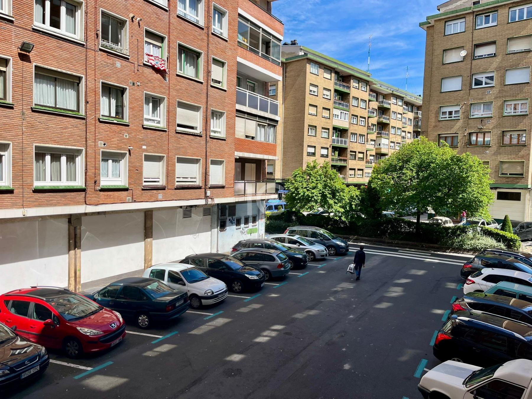 For sale of flat in Leioa