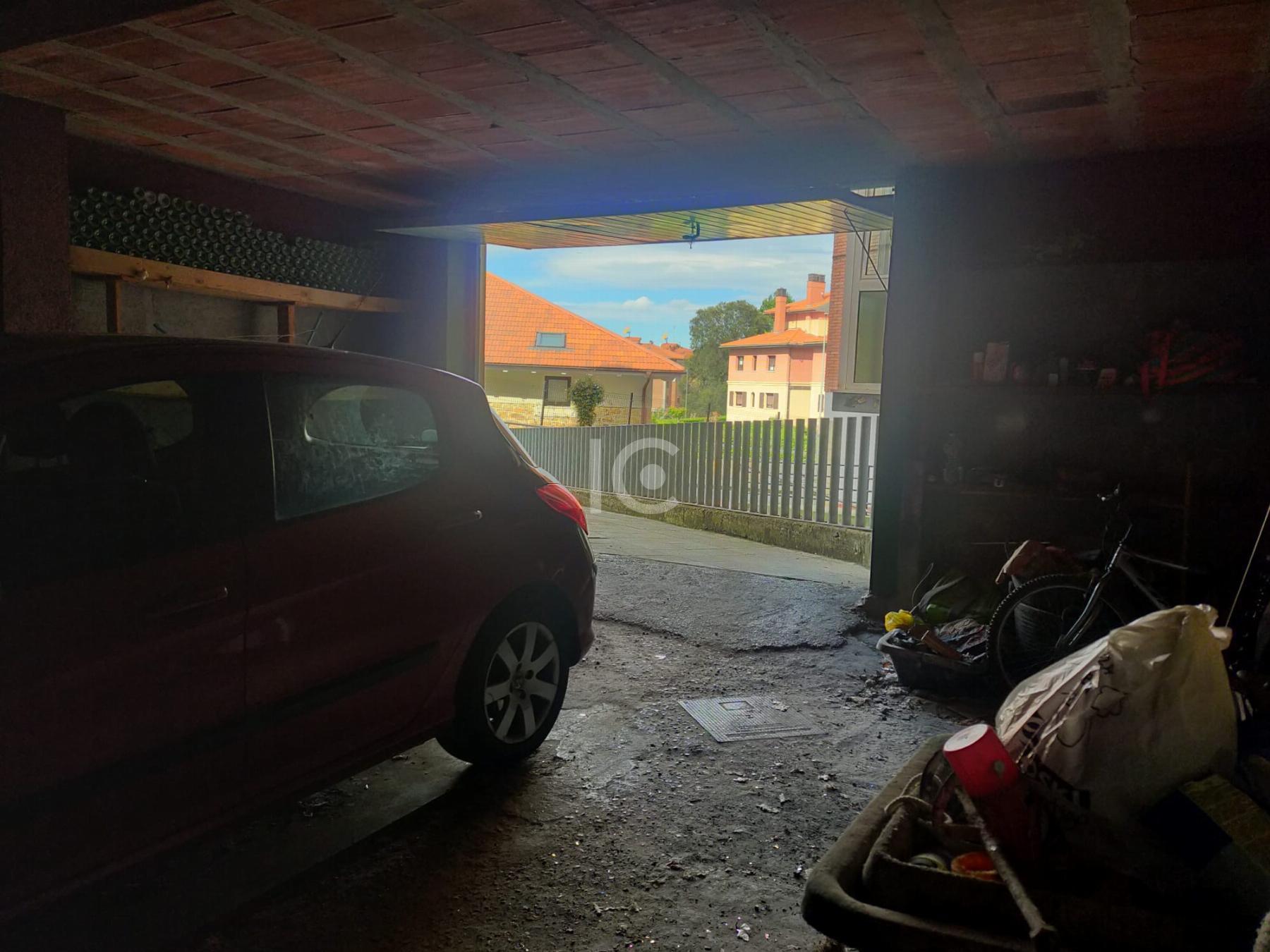 For sale of storage room in Berango