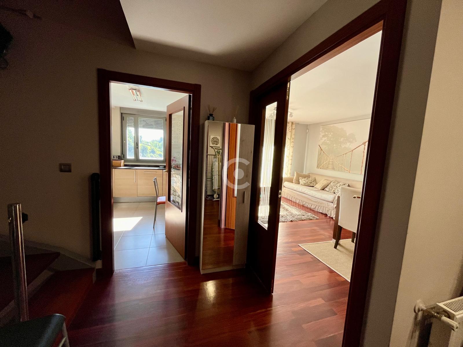 For sale of chalet in Barakaldo