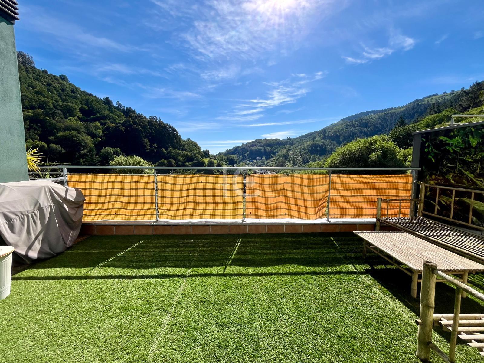 For sale of chalet in Barakaldo