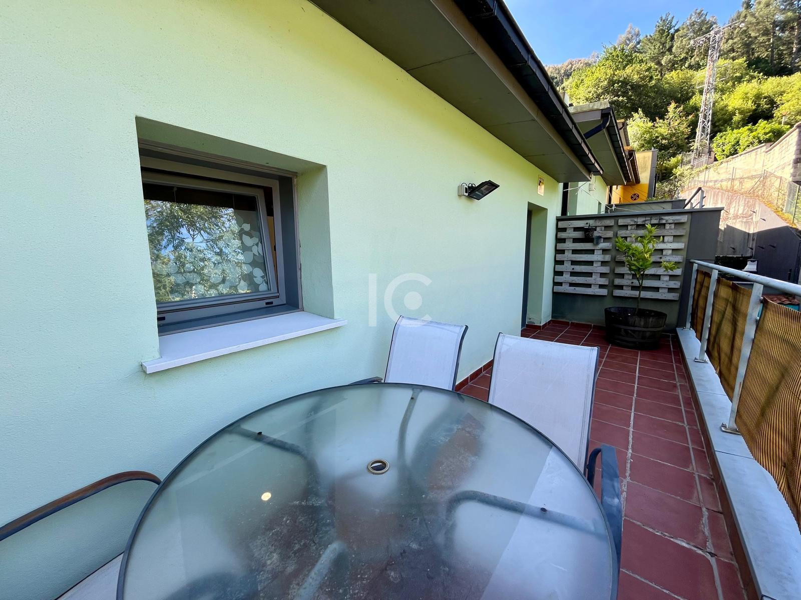 For sale of chalet in Barakaldo