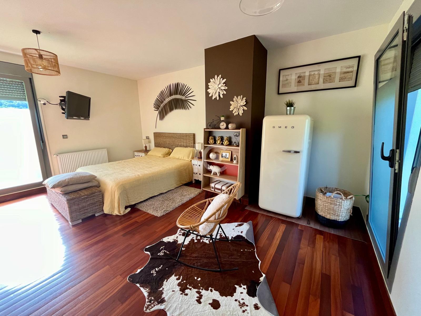 For sale of chalet in Barakaldo
