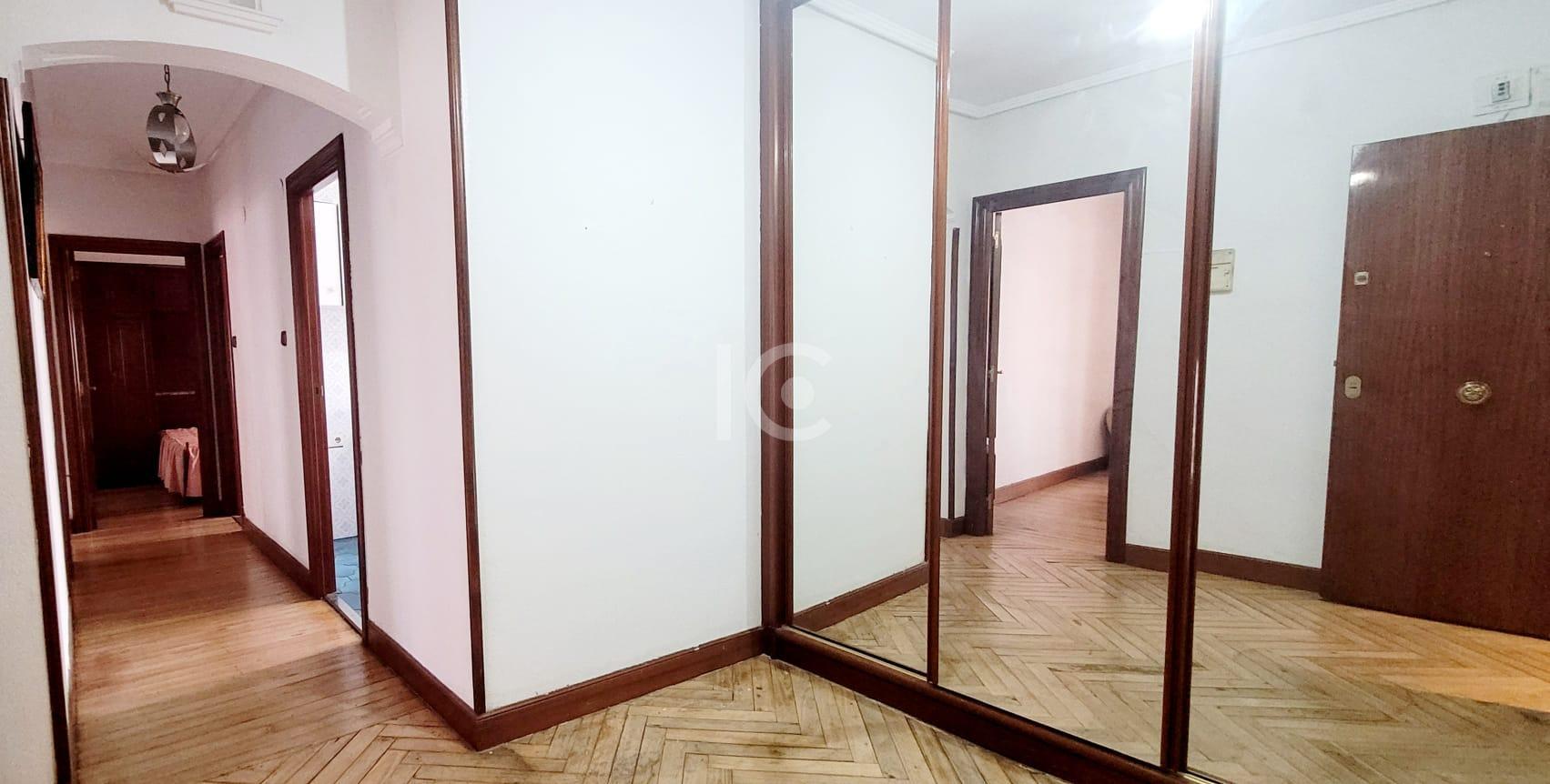 For sale of flat in Portugalete