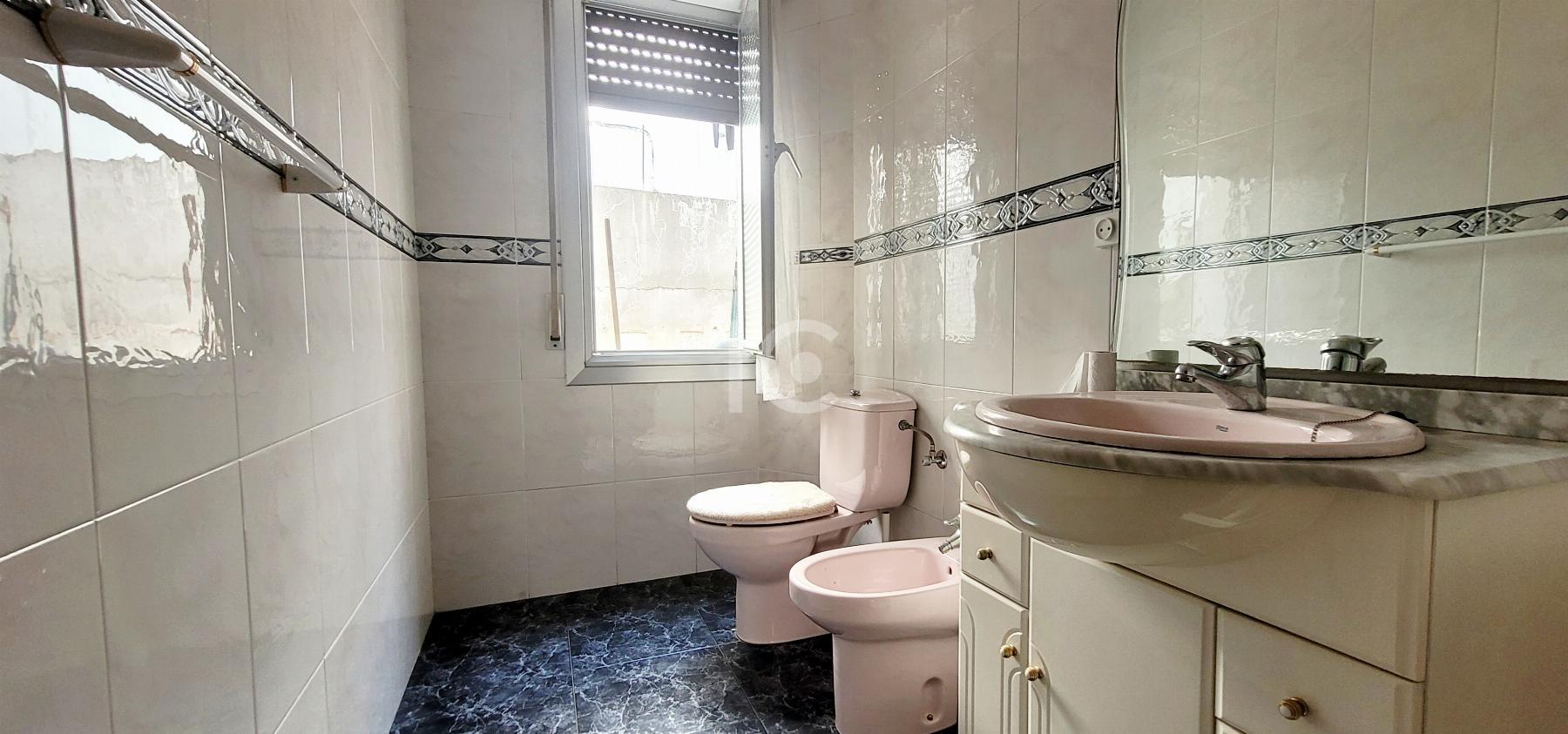 For sale of flat in Portugalete