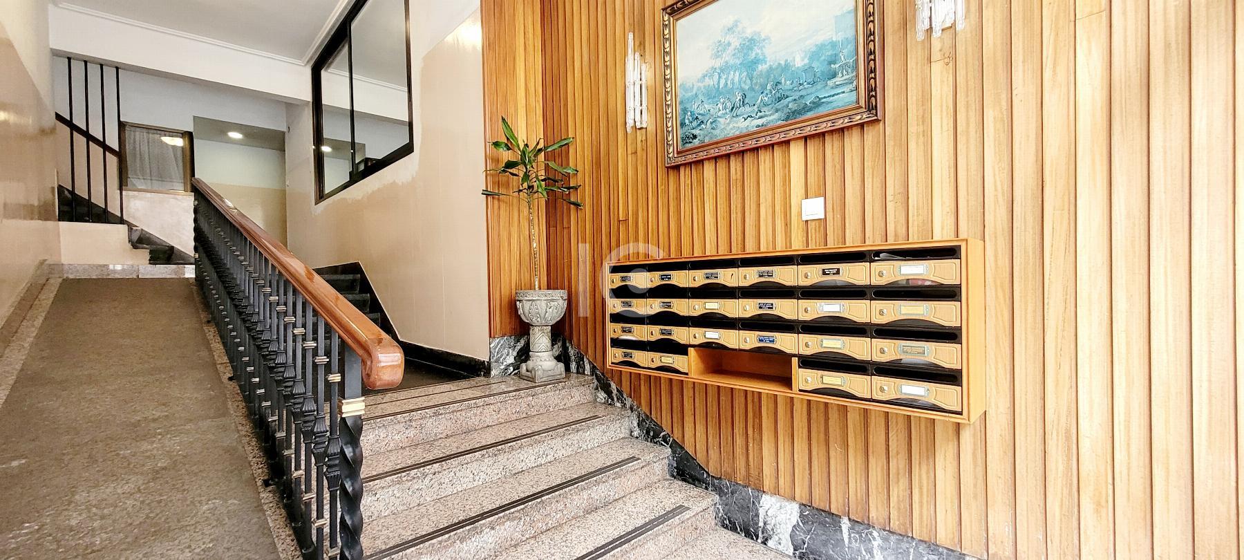 For sale of flat in Portugalete
