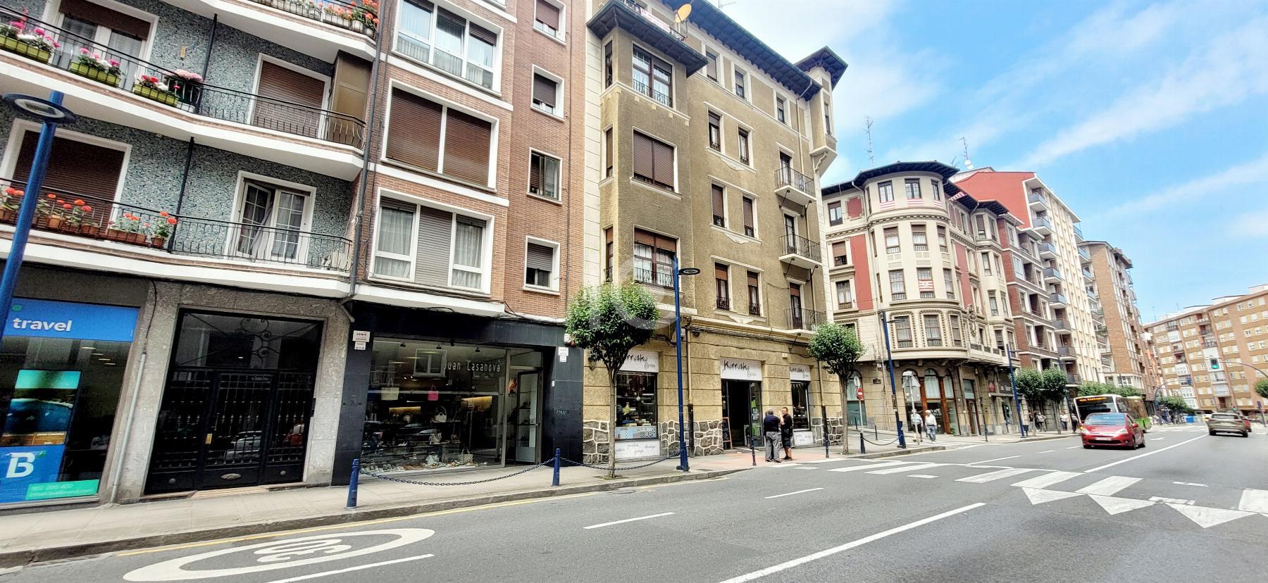 For sale of flat in Portugalete