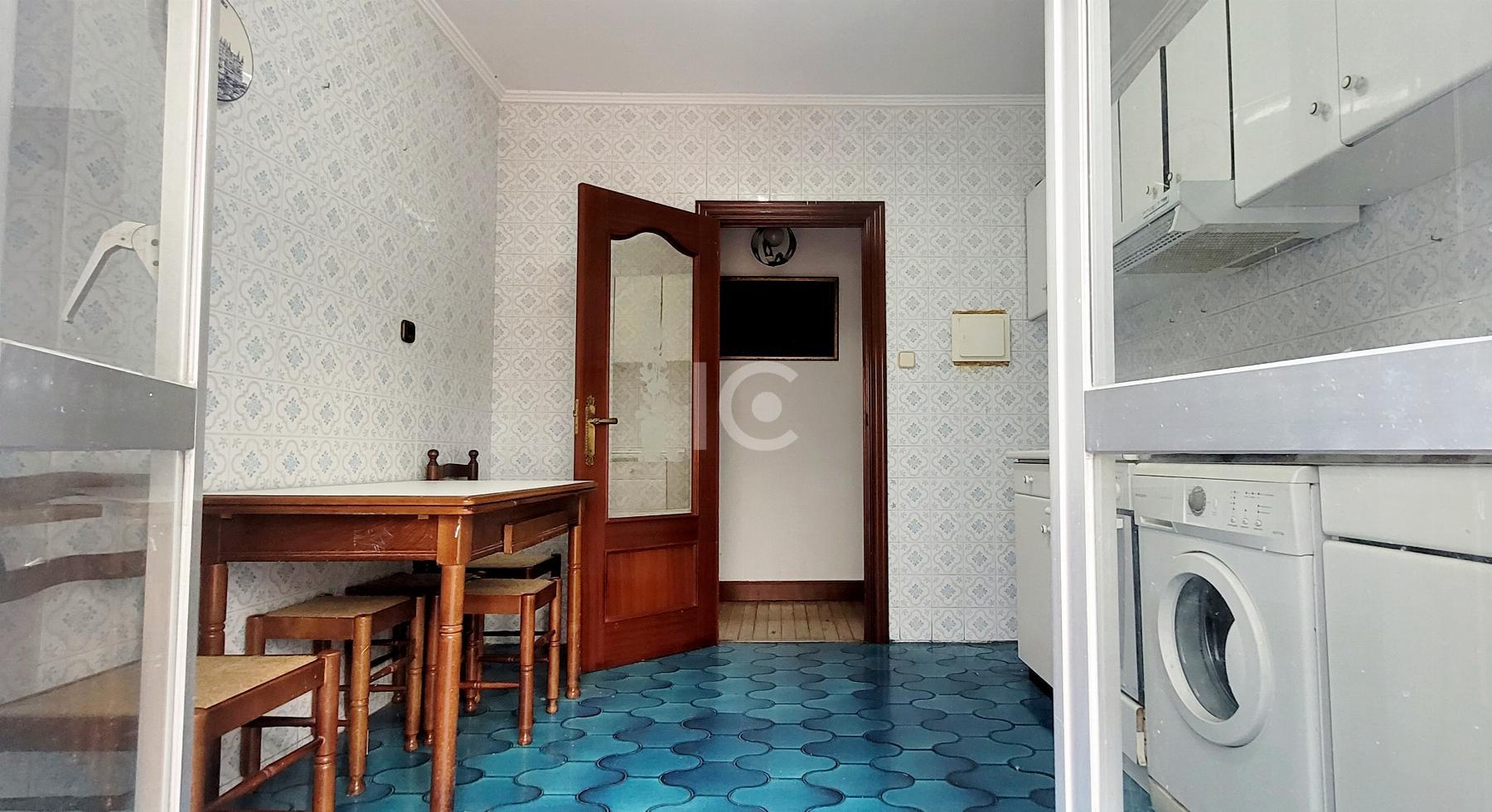 For sale of flat in Portugalete