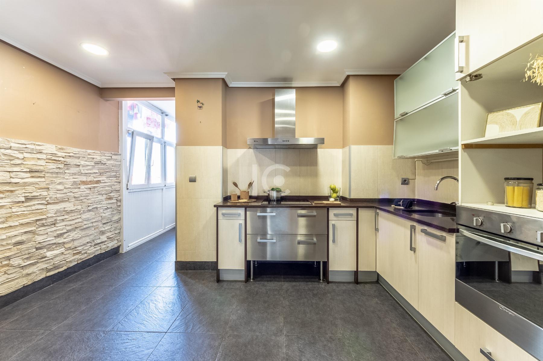 For sale of flat in Algorta
