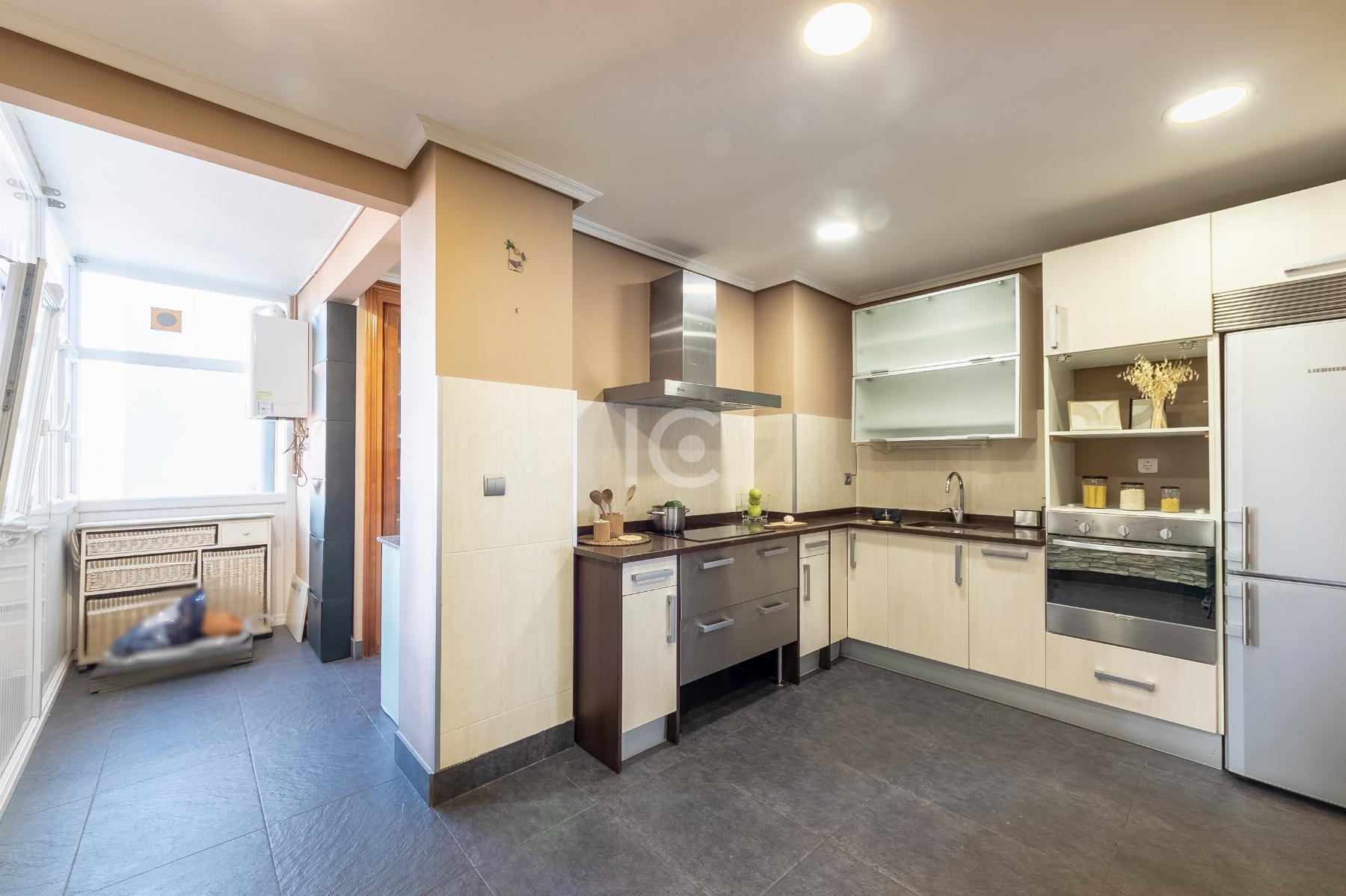For sale of flat in Algorta