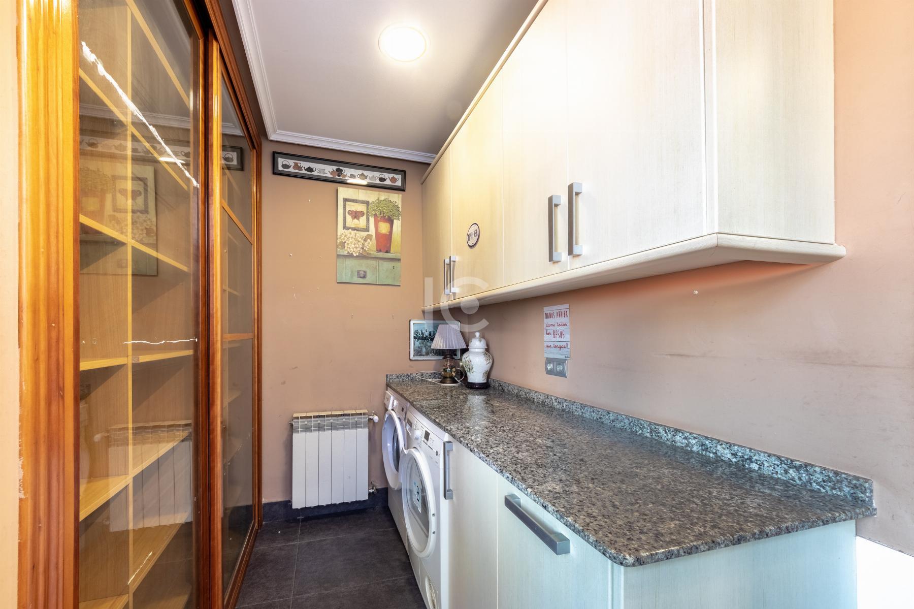 For sale of flat in Algorta