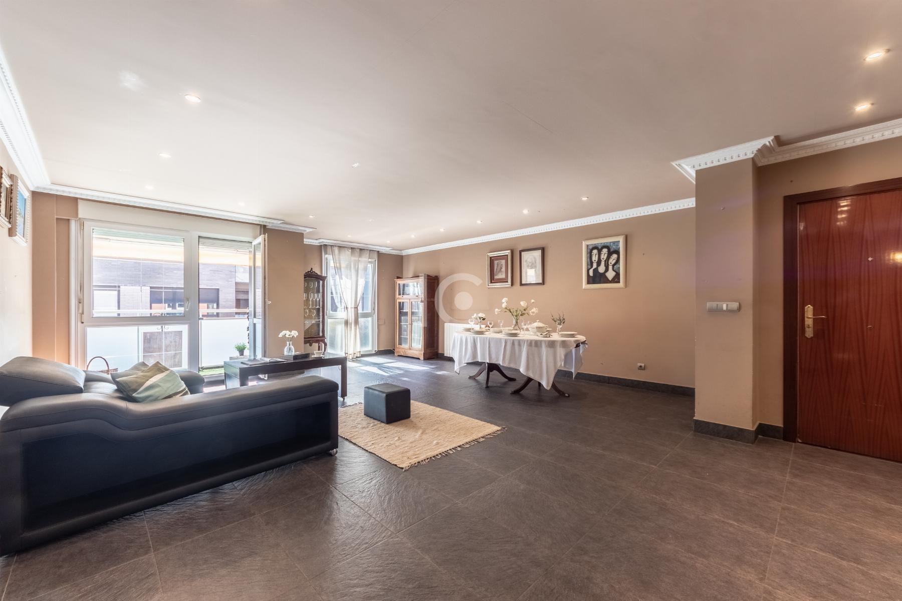 For sale of flat in Algorta