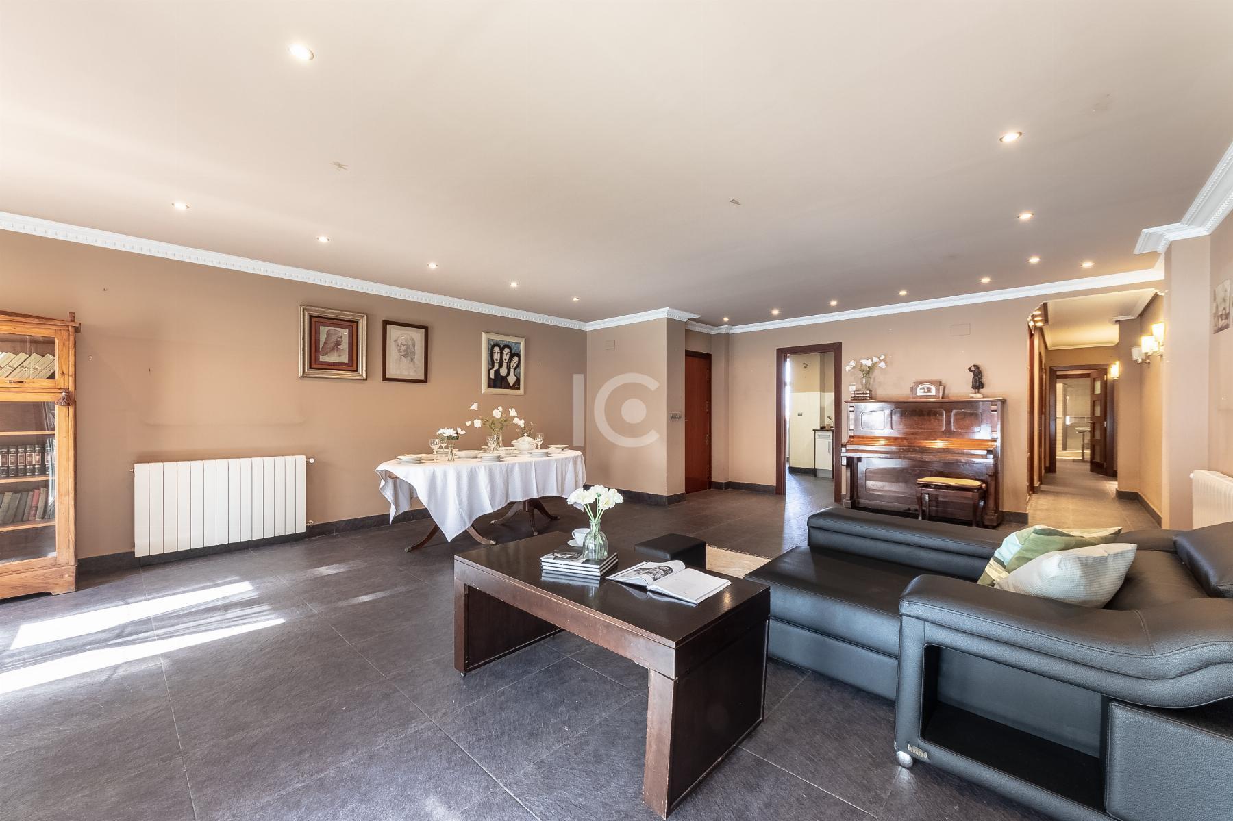 For sale of flat in Algorta