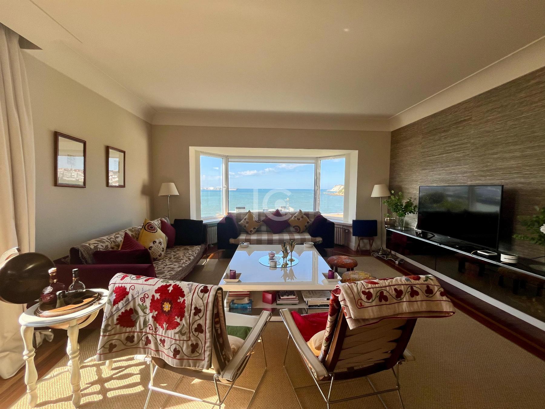 For sale of duplex in Getxo
