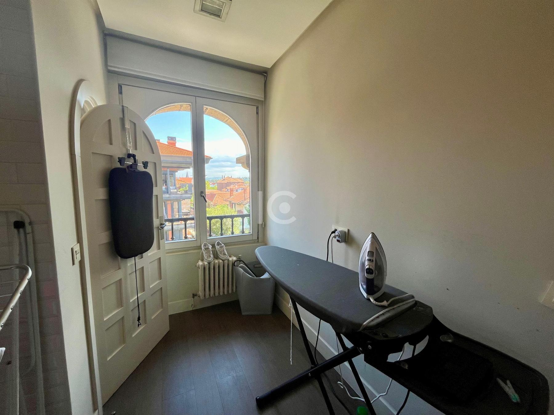 For sale of duplex in Getxo