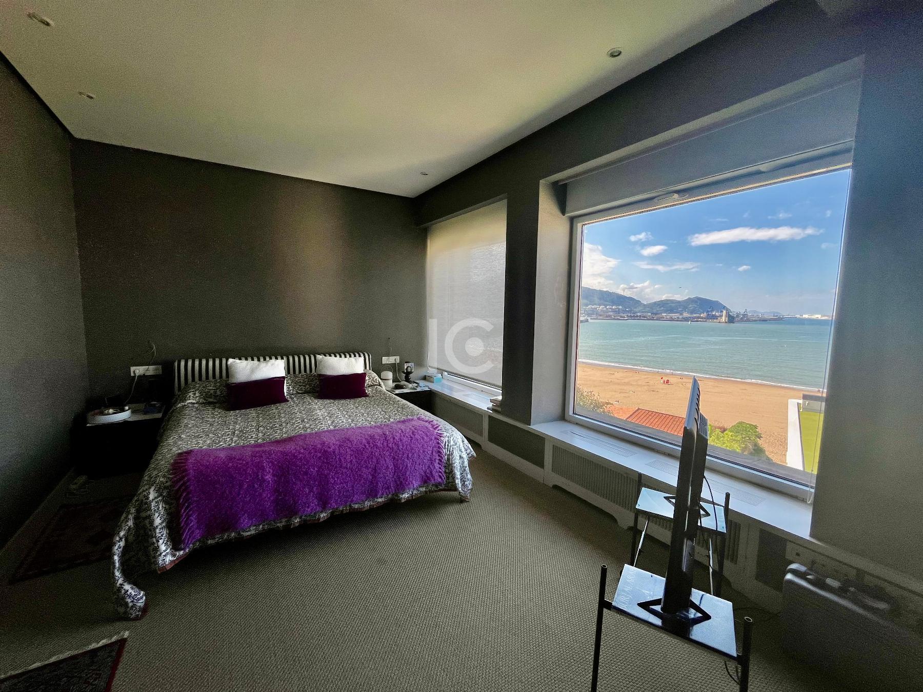 For sale of duplex in Getxo