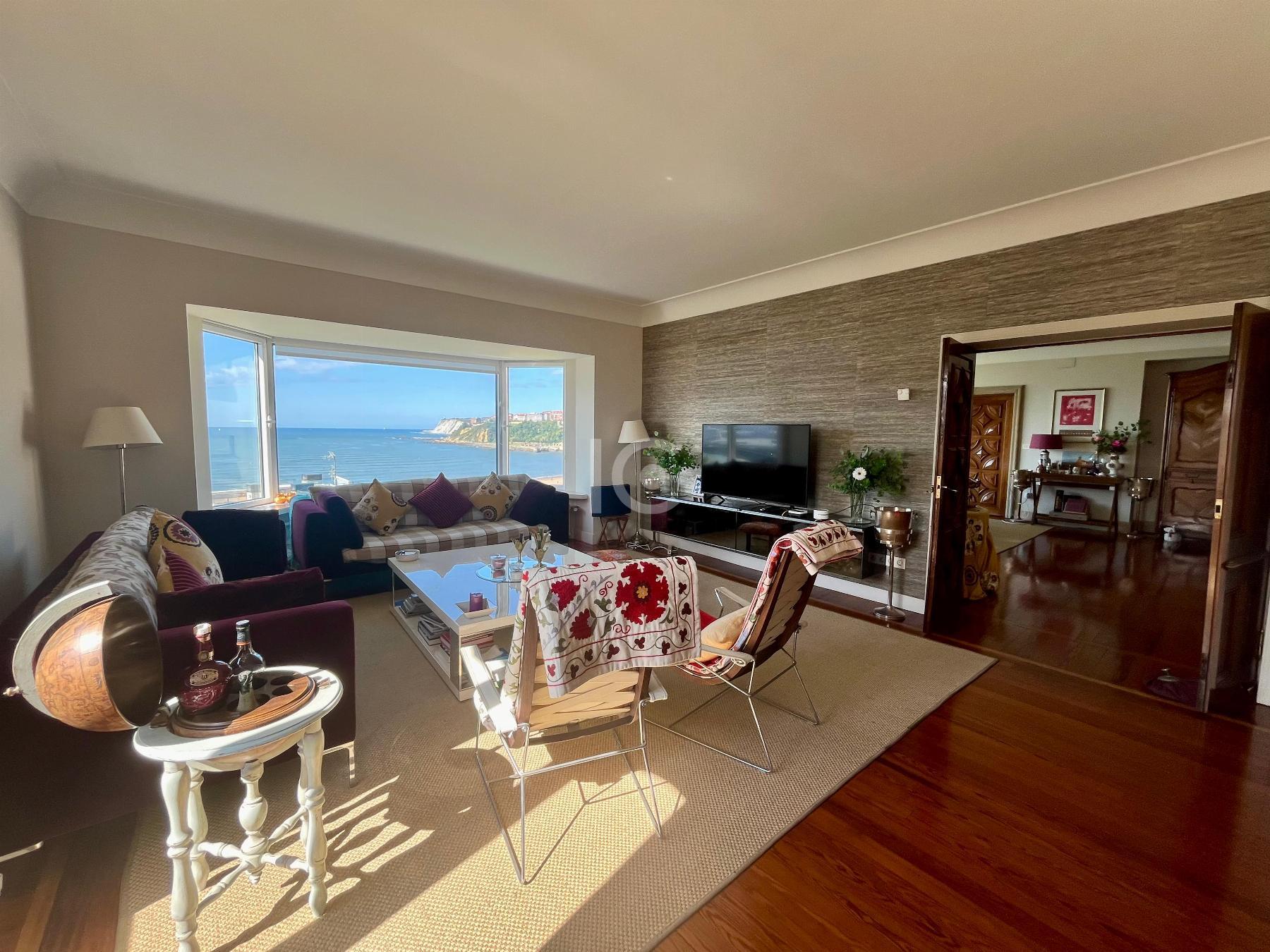 For sale of duplex in Getxo
