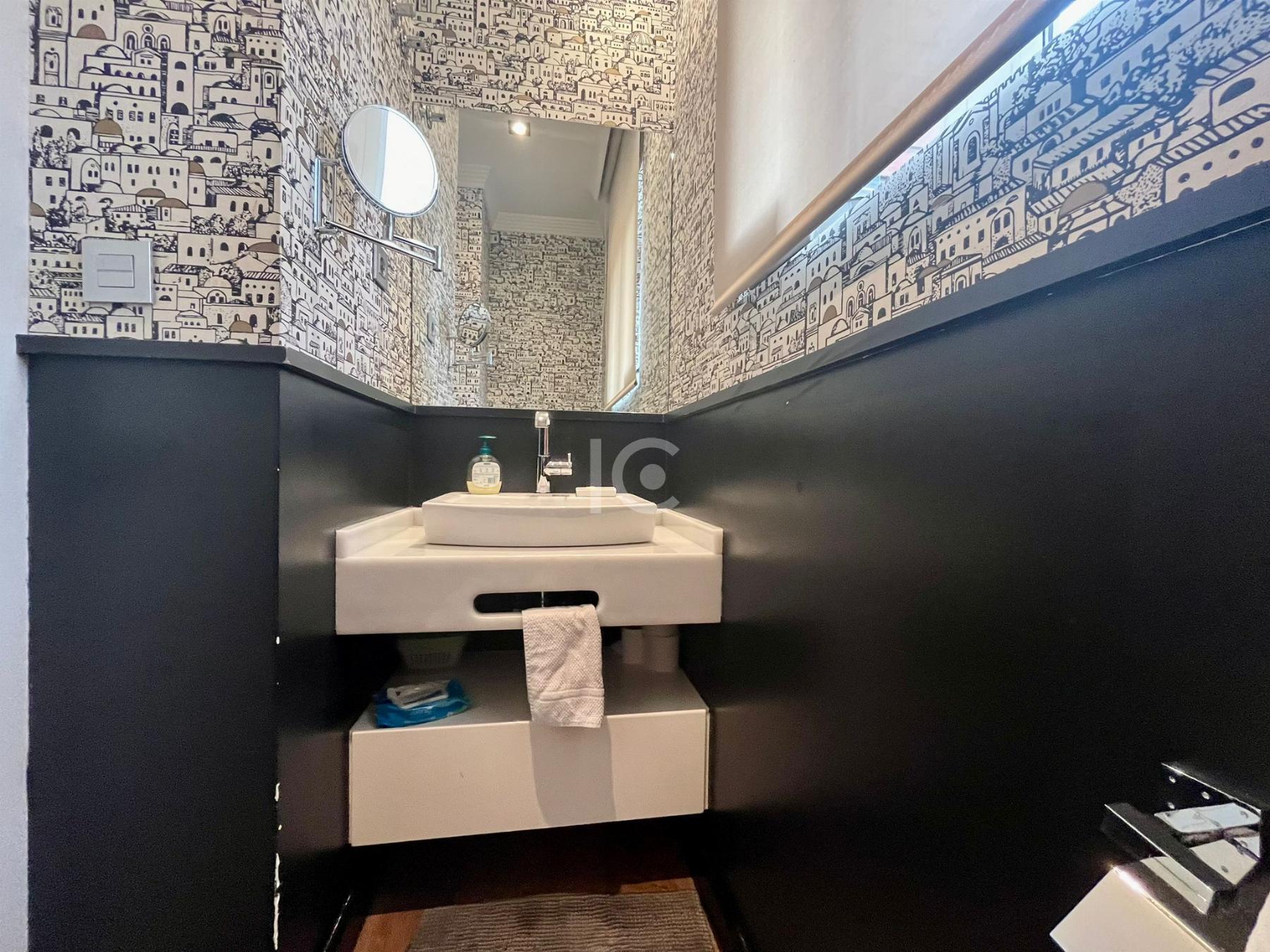 For sale of duplex in Getxo