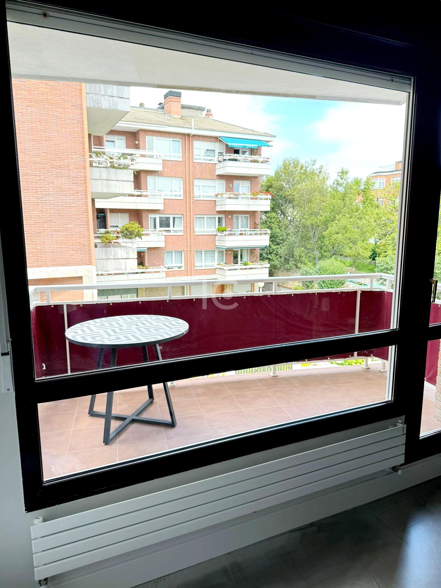 For sale of flat in Getxo