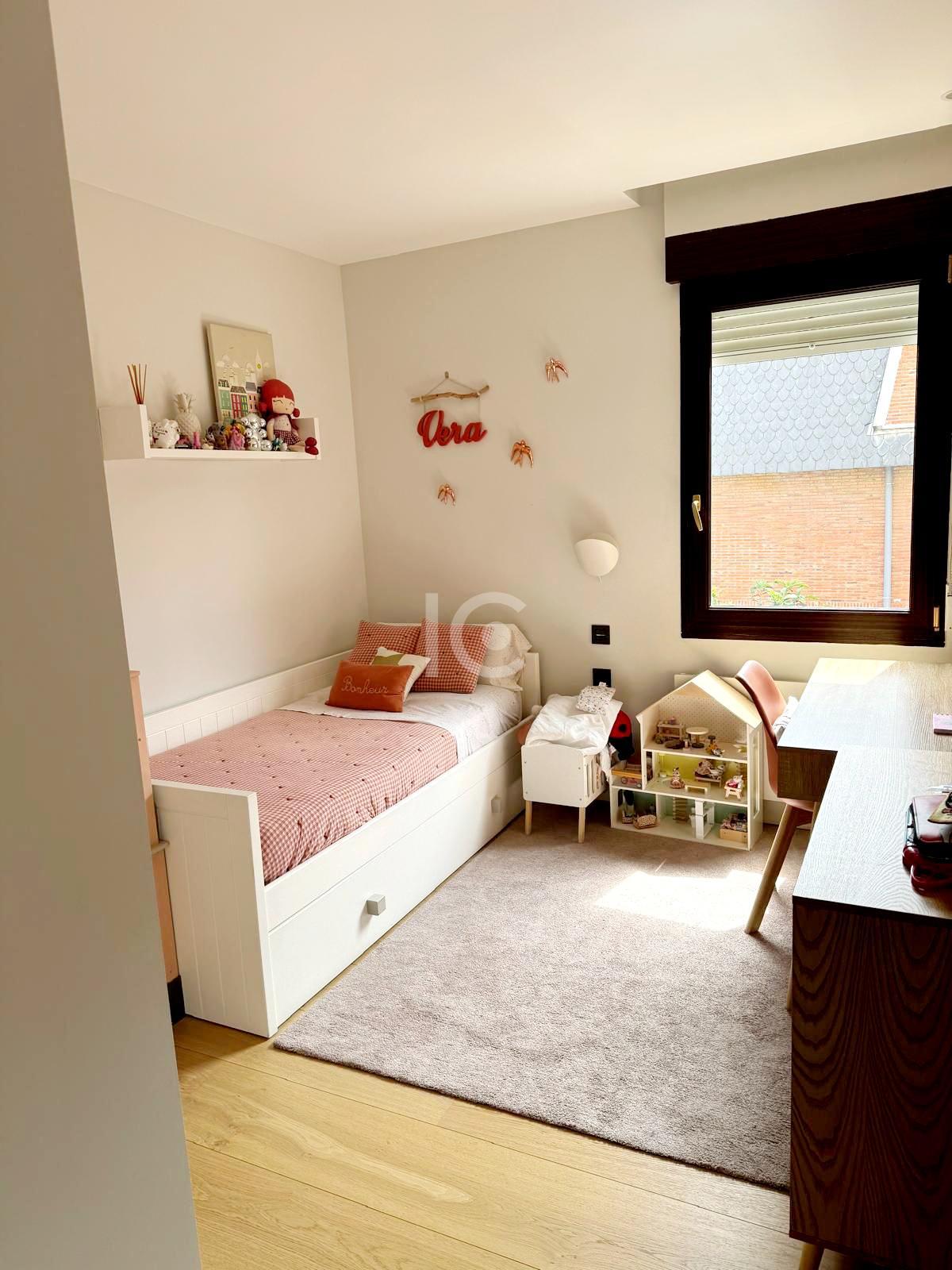 For sale of flat in Getxo
