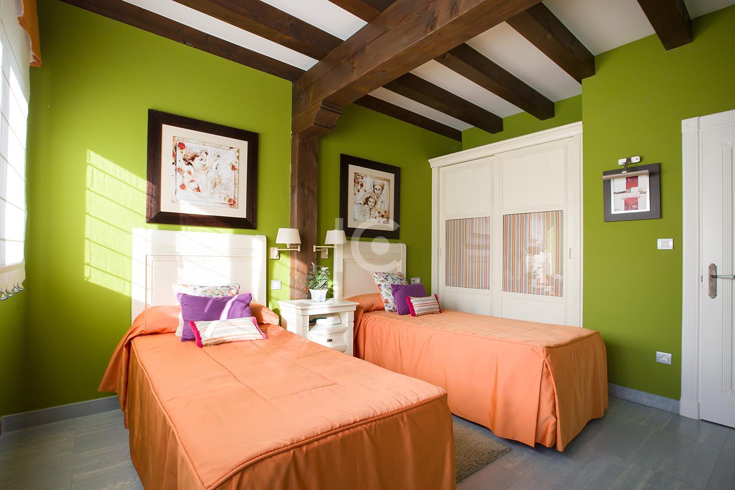 For sale of chalet in Zeanuri