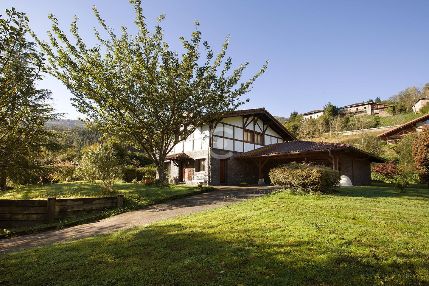 For sale of chalet in Zeanuri