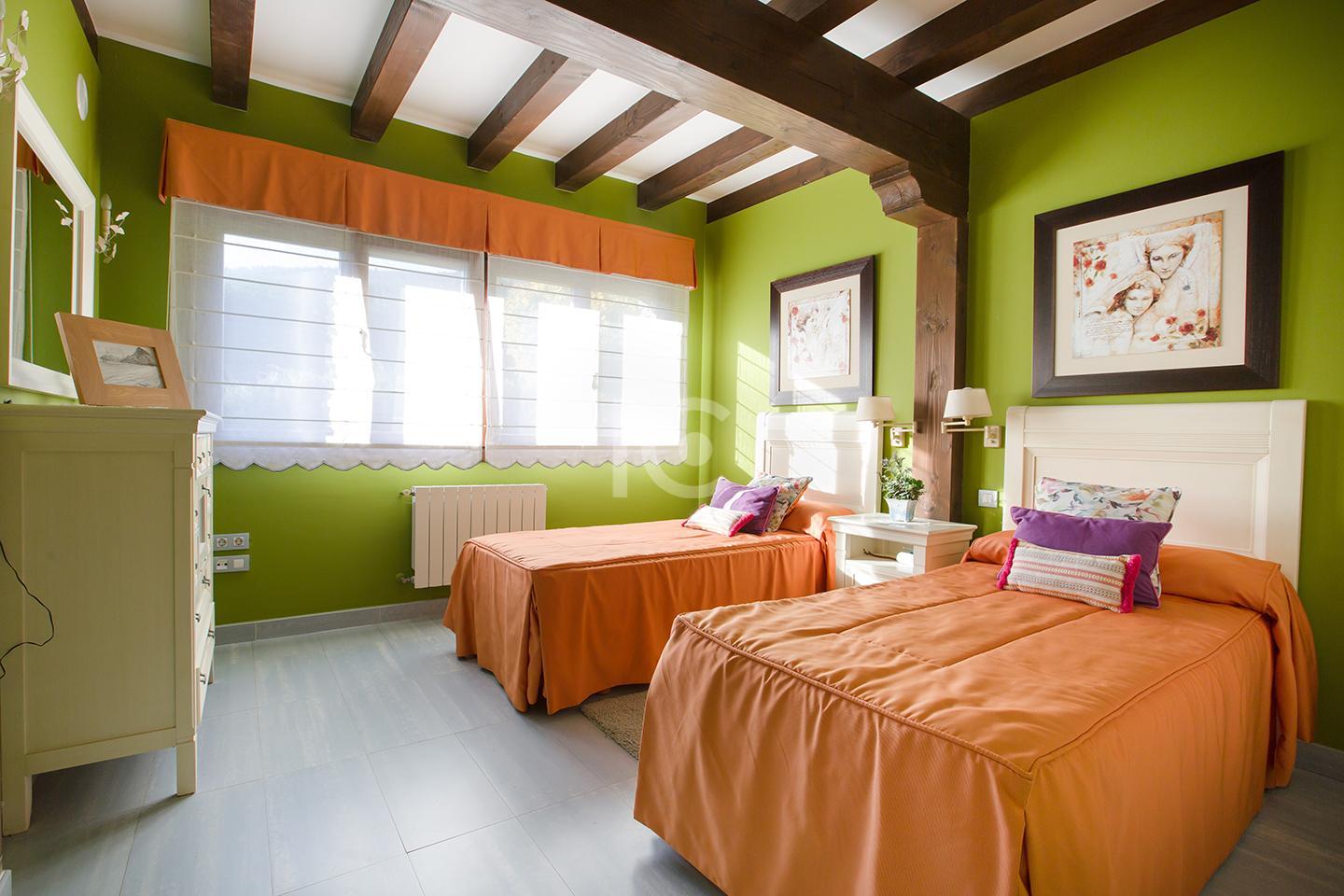 For sale of chalet in Zeanuri