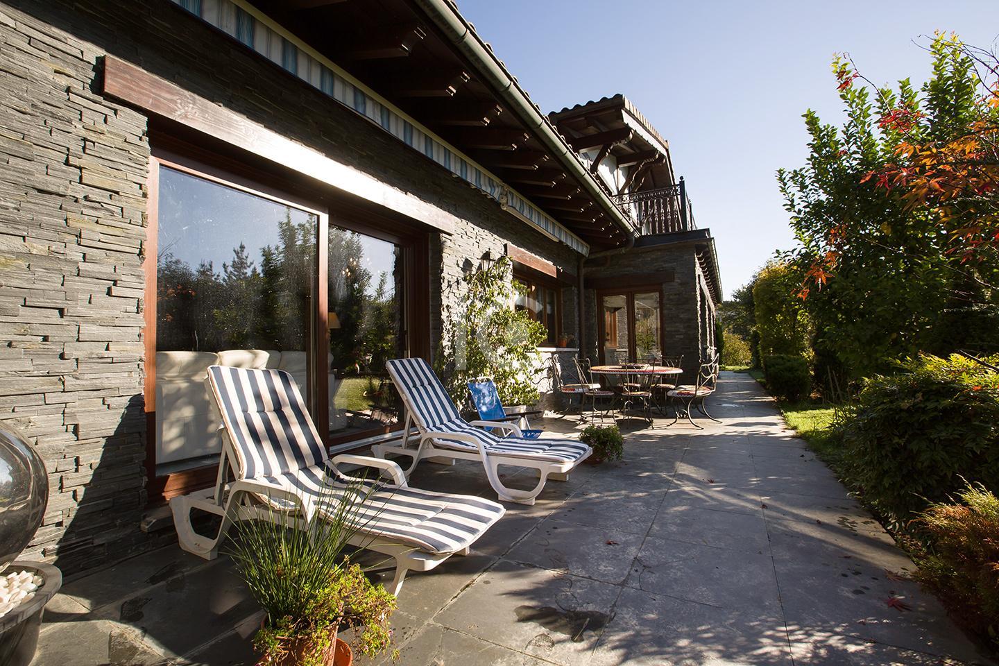 For sale of chalet in Zeanuri