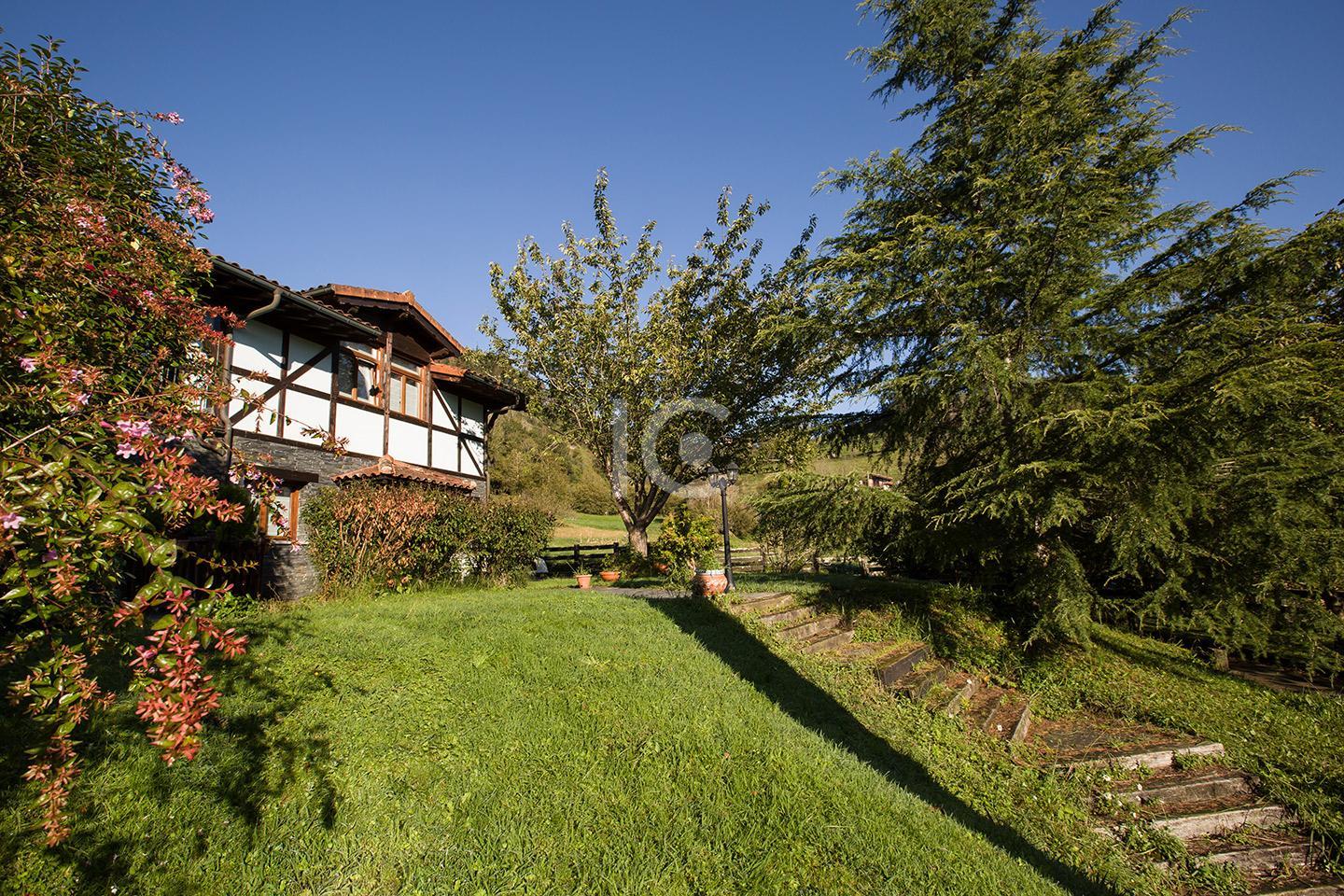 For sale of chalet in Zeanuri
