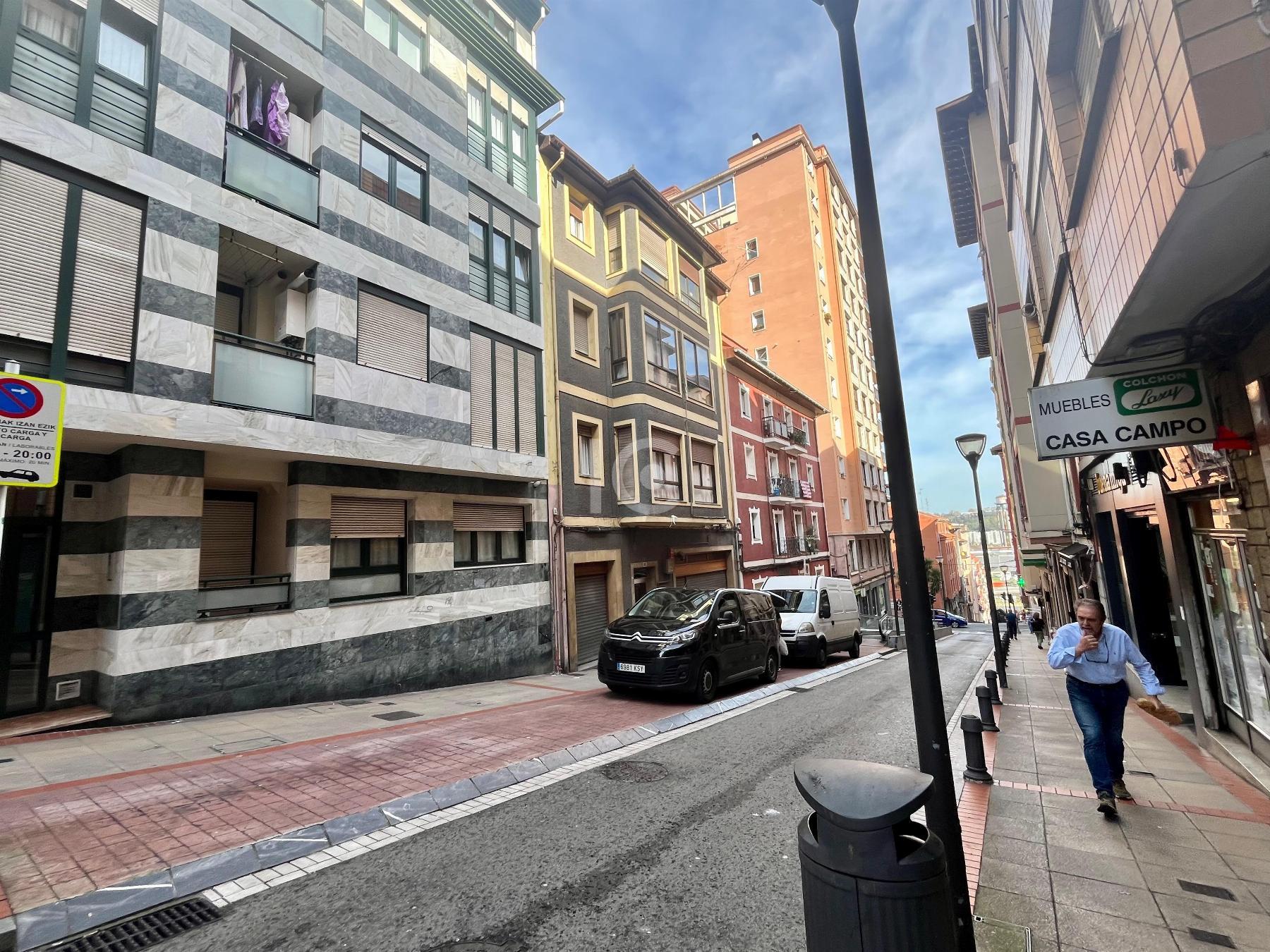 For sale of flat in Sestao