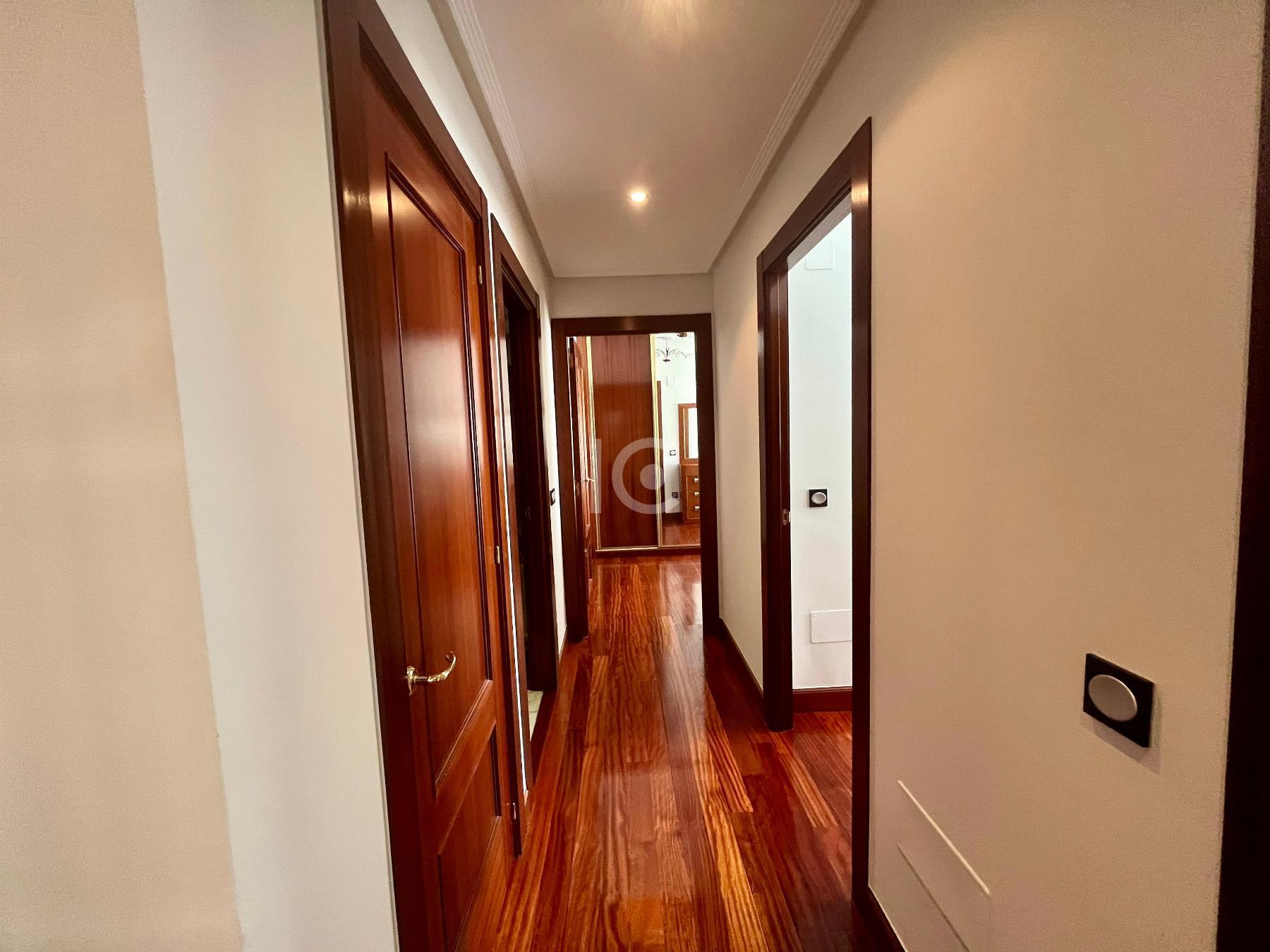 For sale of flat in Sestao