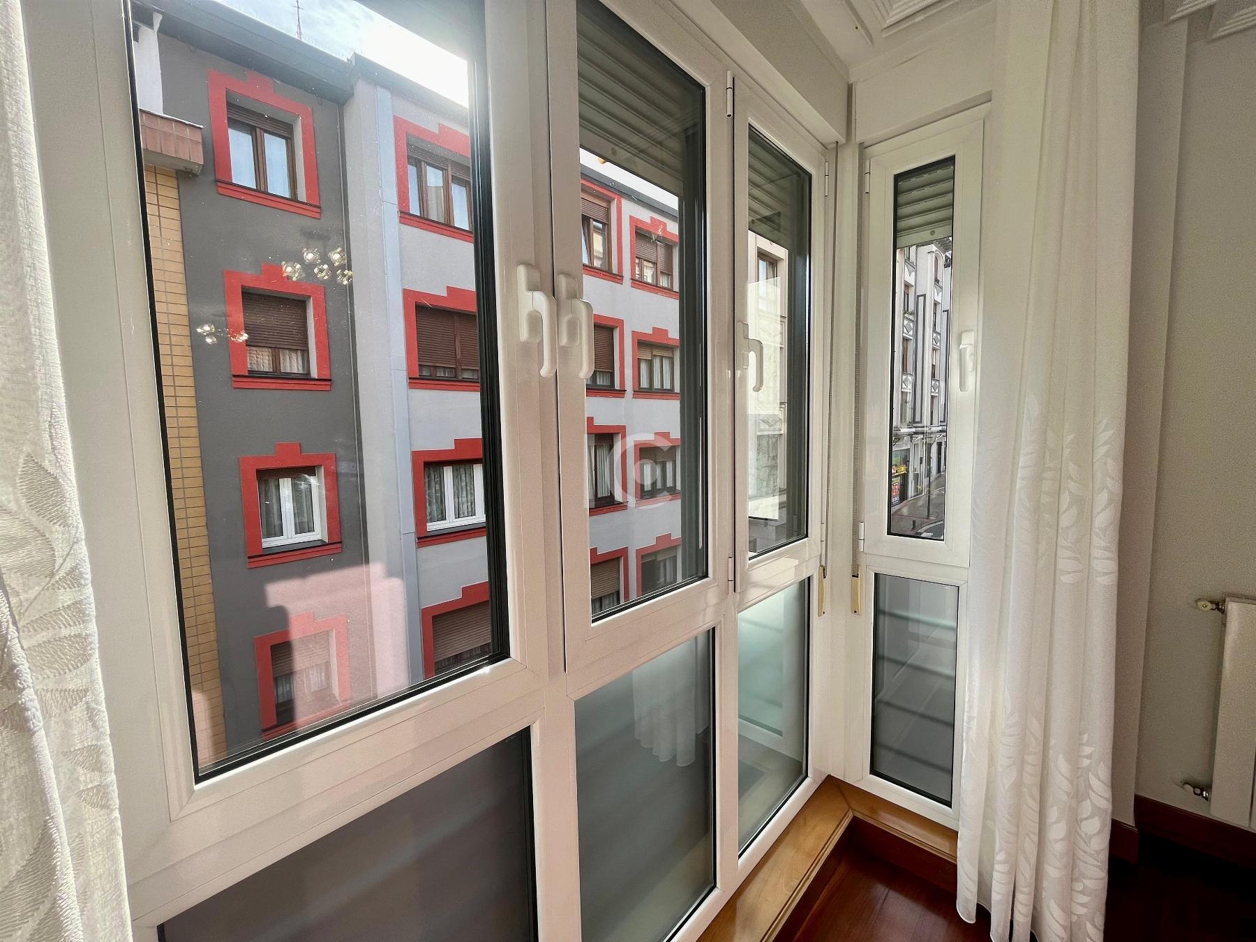 For sale of flat in Sestao