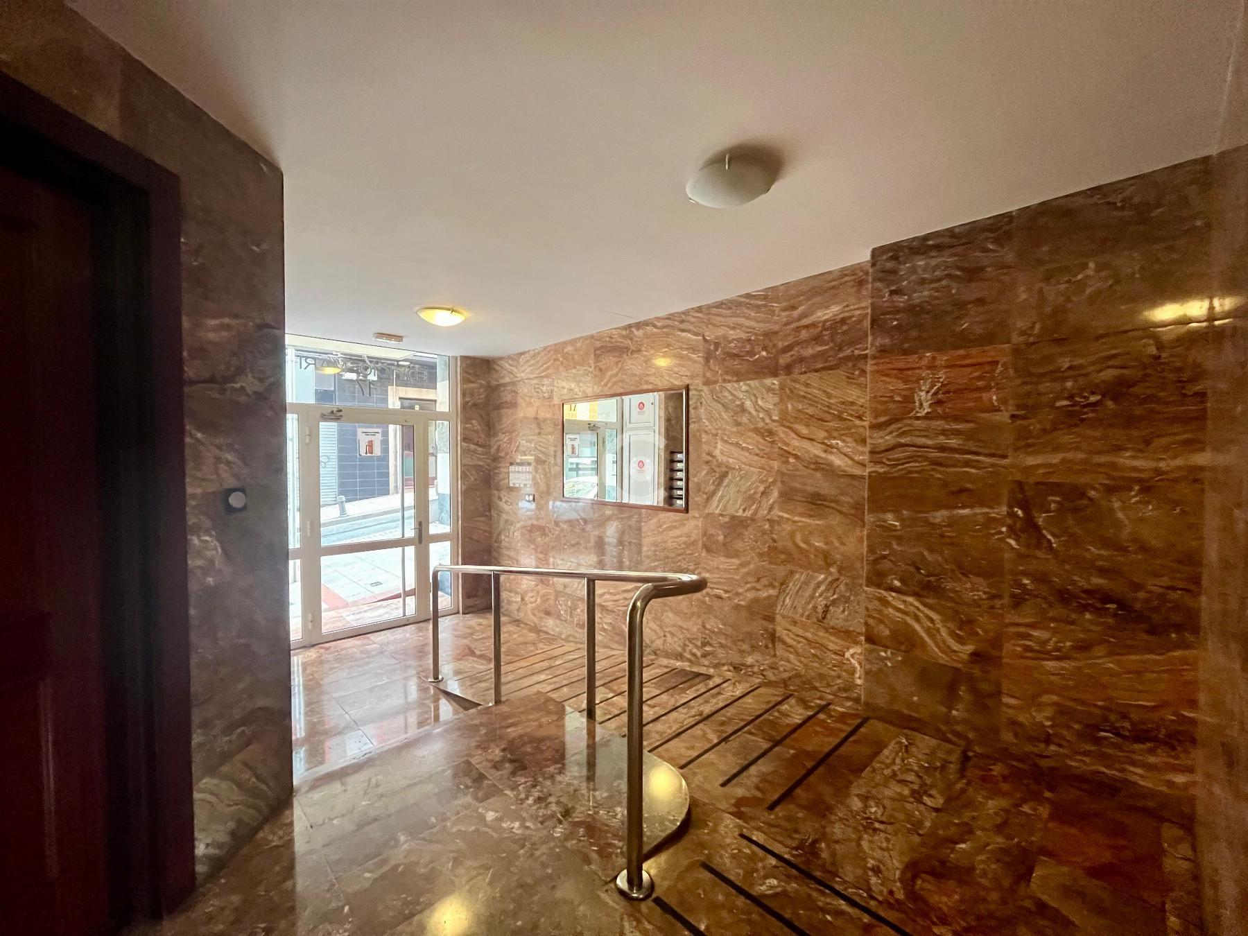 For sale of flat in Sestao