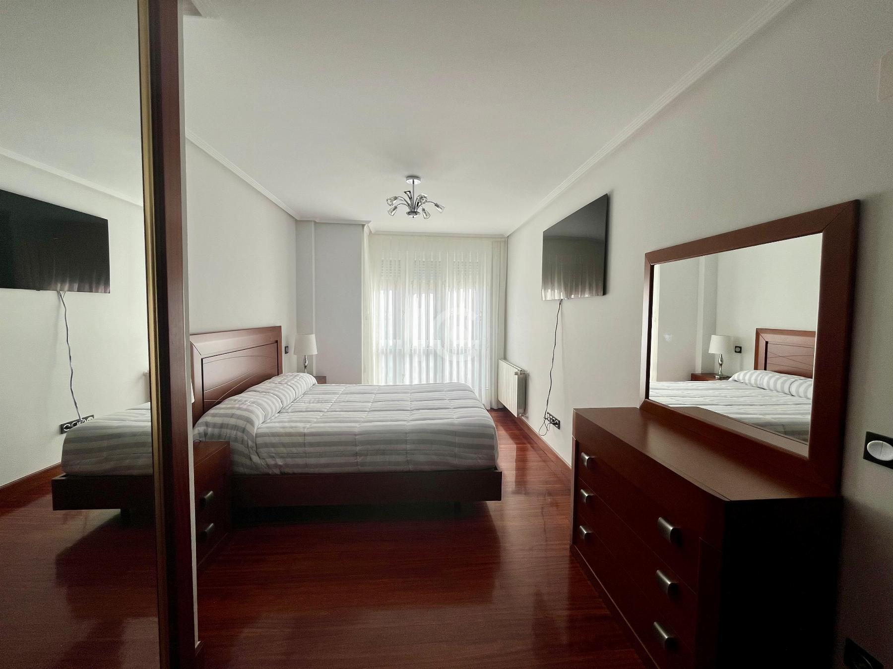 For sale of flat in Sestao
