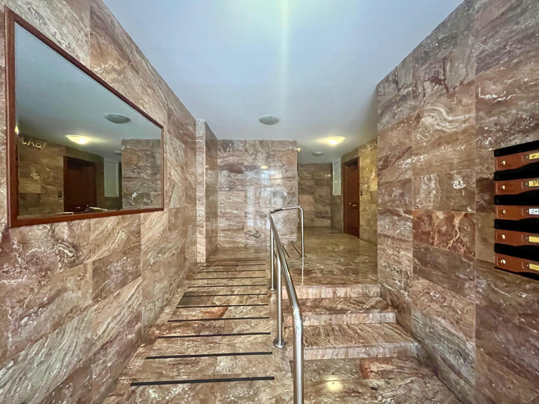 For sale of flat in Sestao