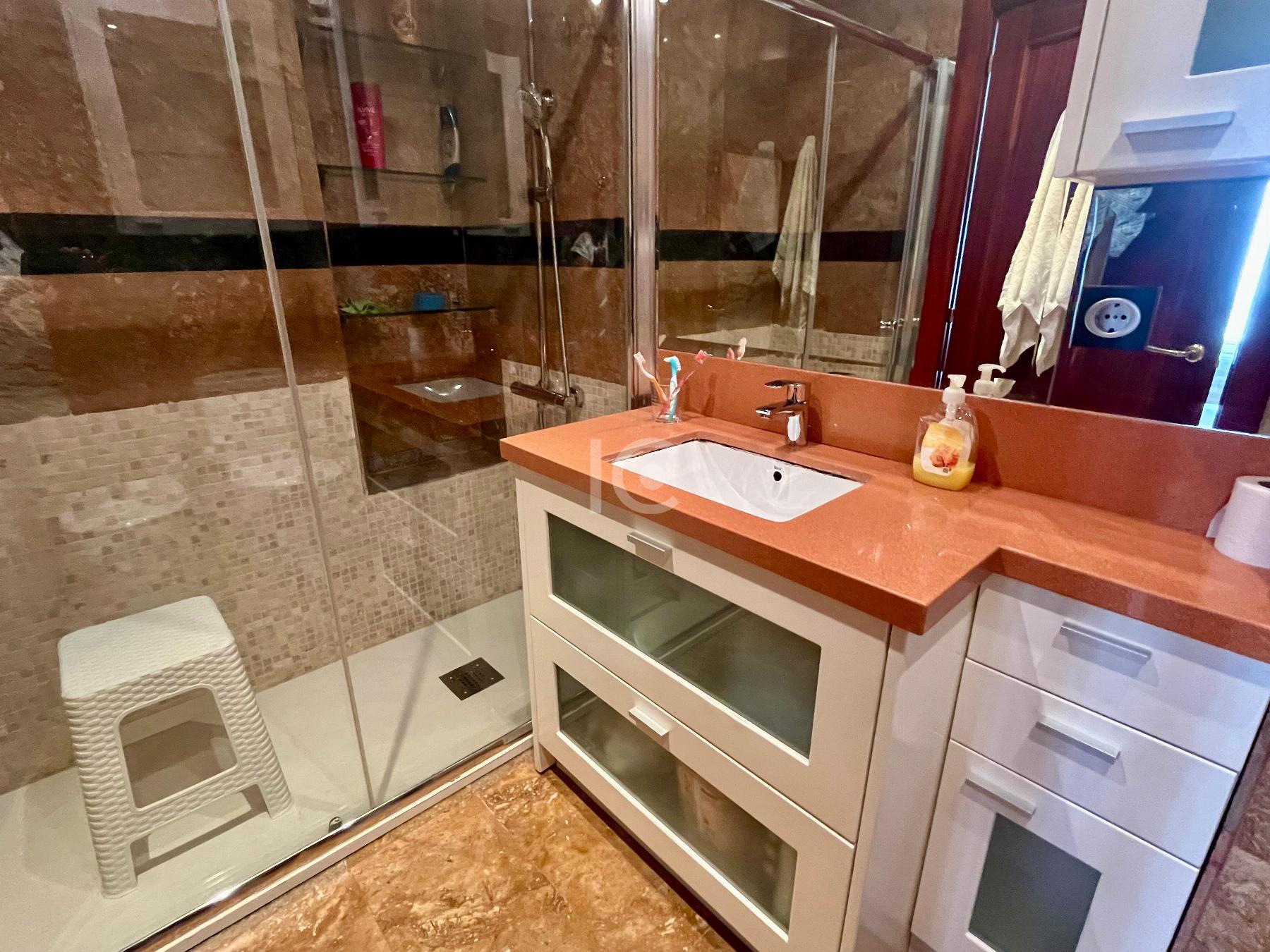 For sale of flat in Sestao