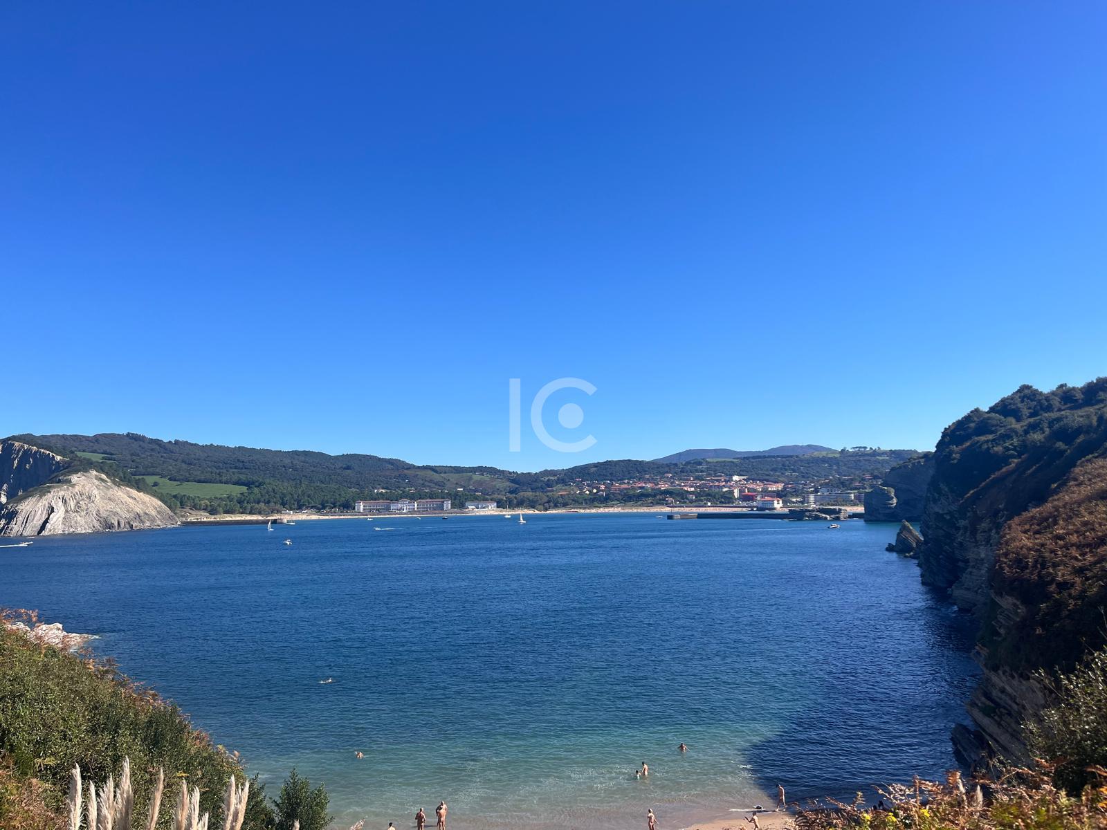For sale of land in Plentzia